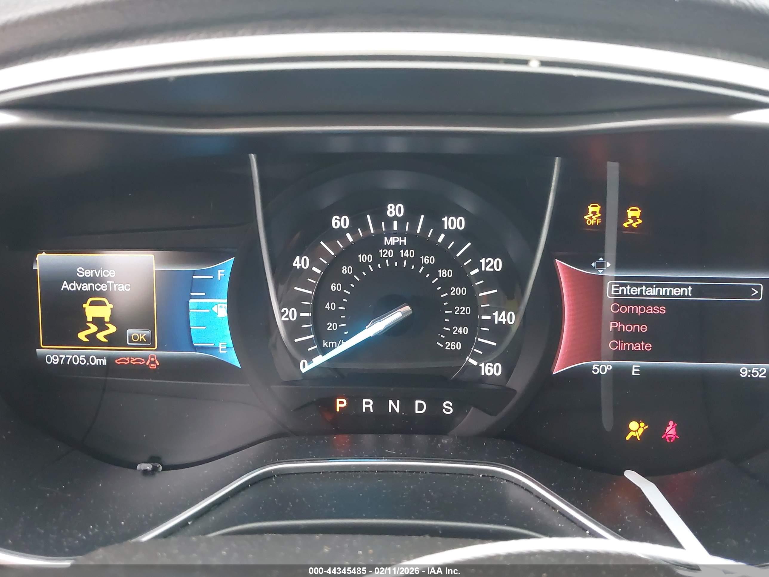 FORD FUSION image 7