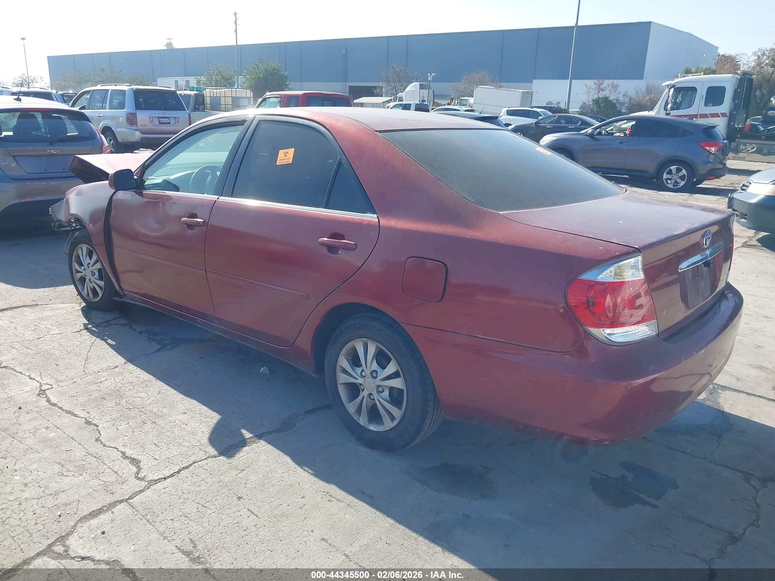 TOYOTA CAMRY image 3