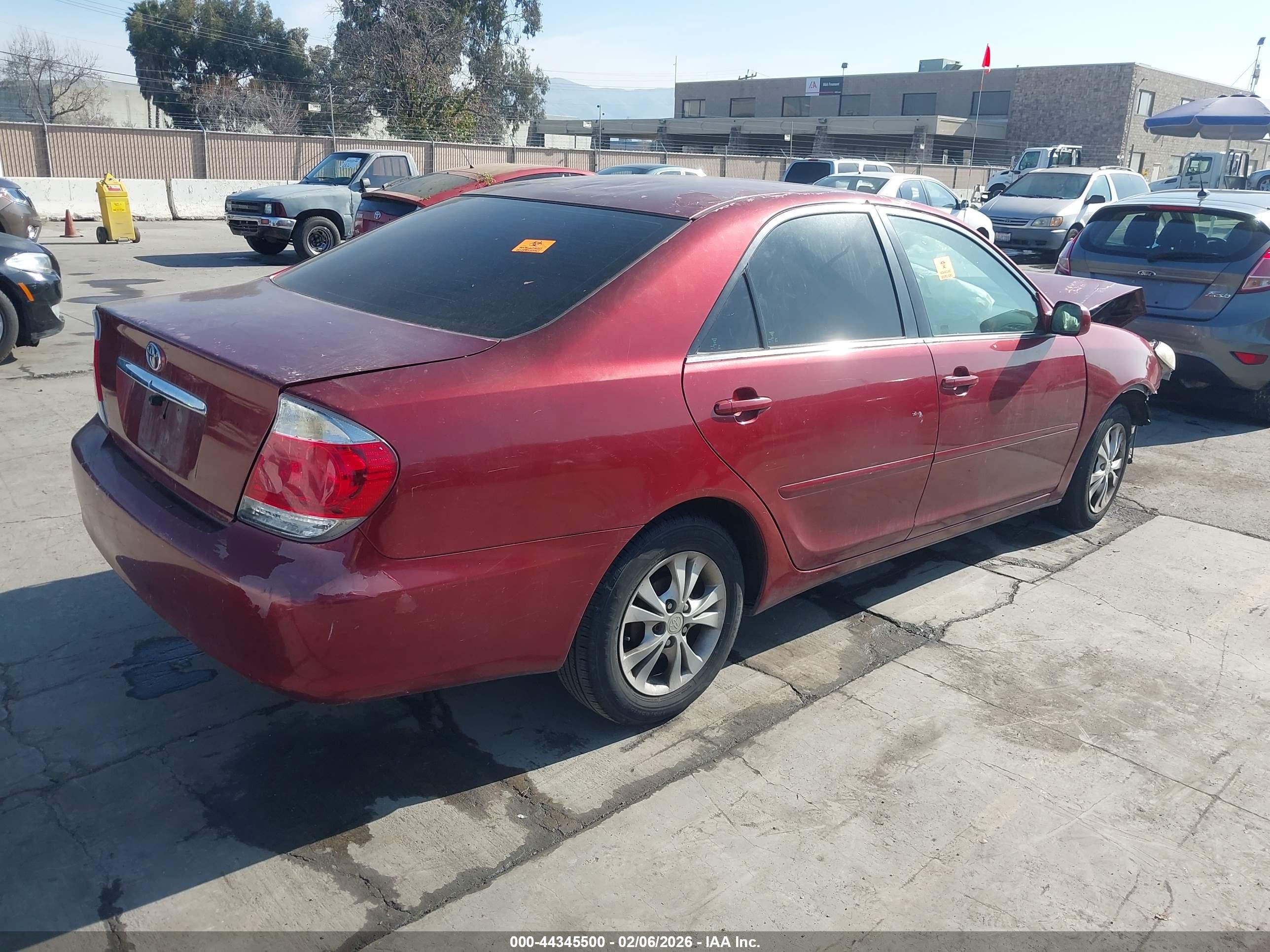 TOYOTA CAMRY image 4