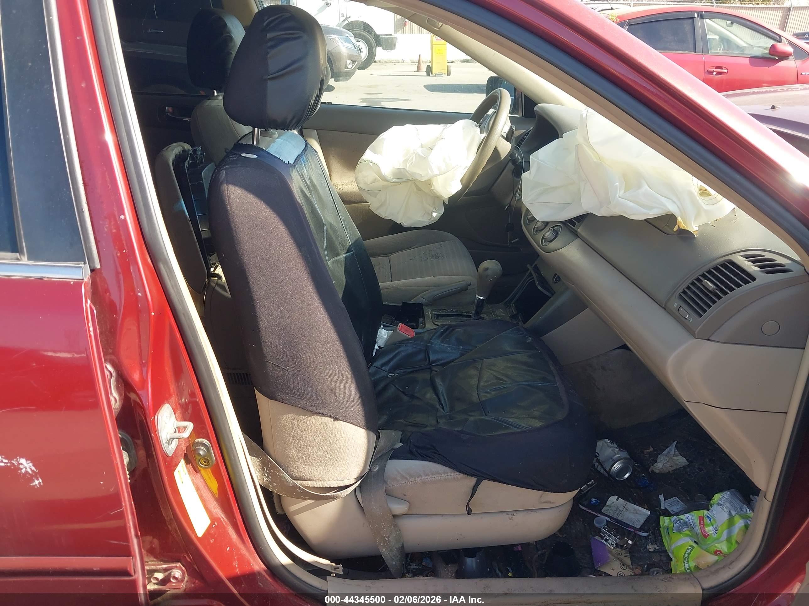 TOYOTA CAMRY image 5