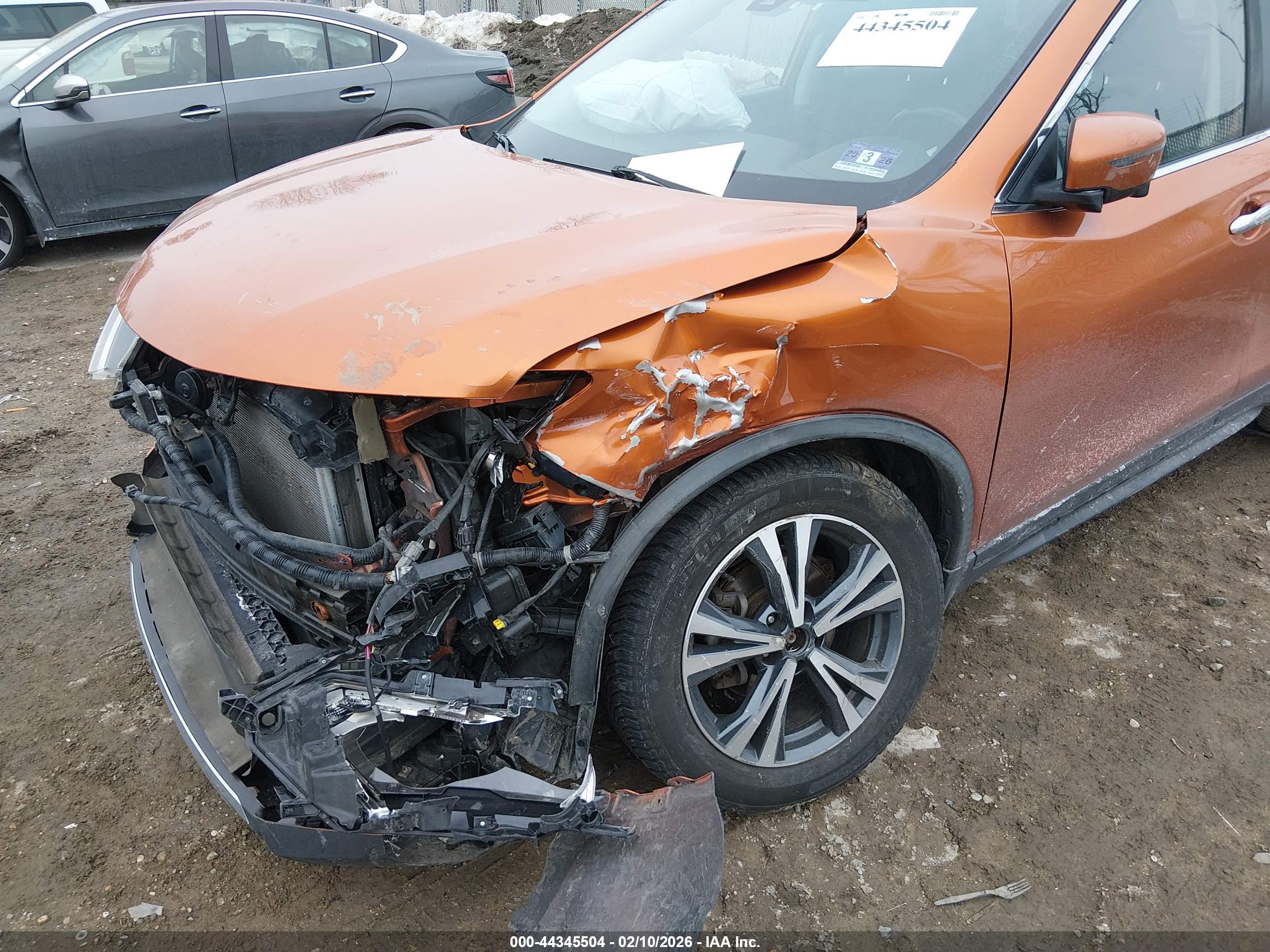 NISSAN ROGUE image 6