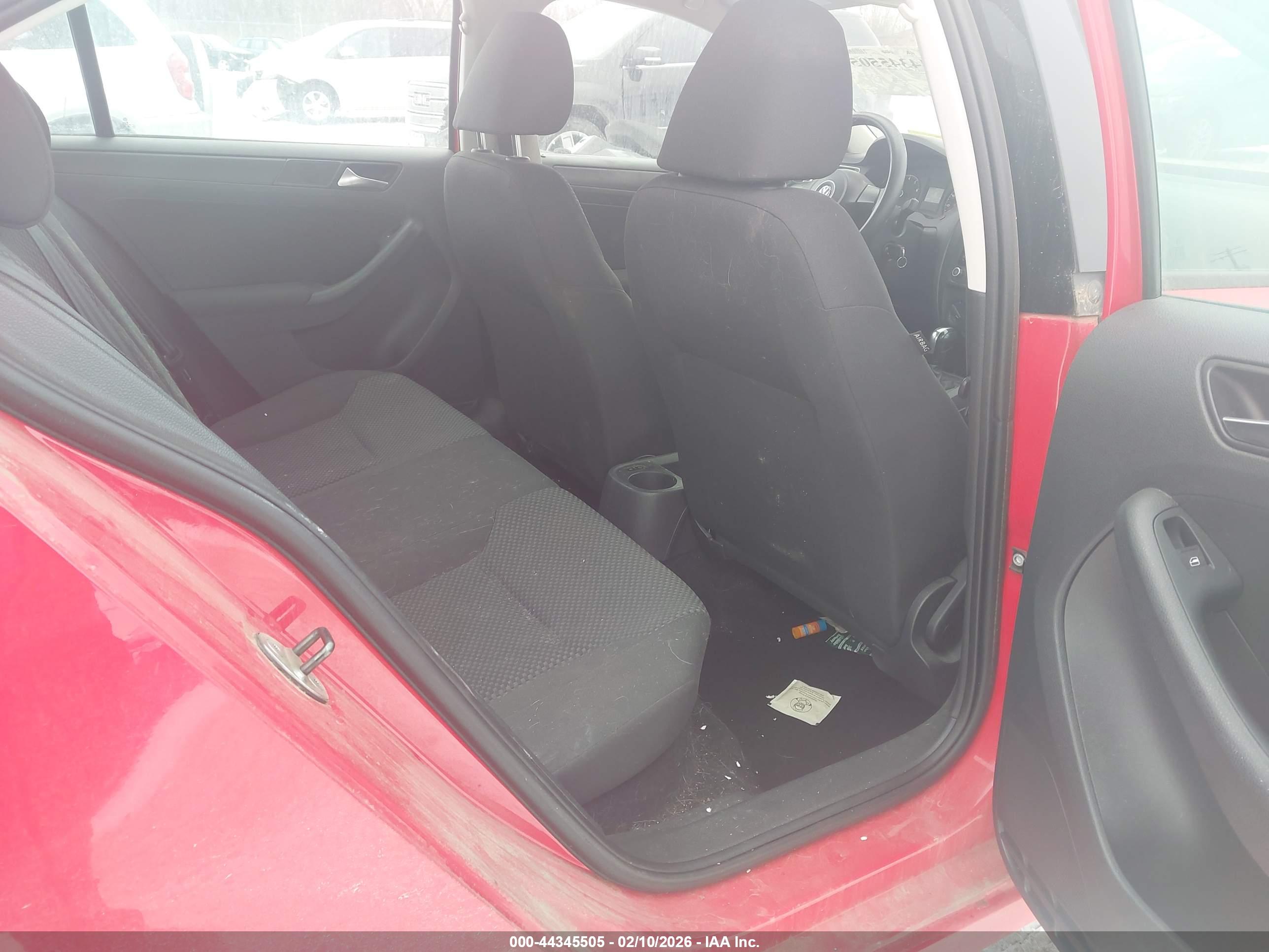 VOLKSWAGEN JETTA image 8