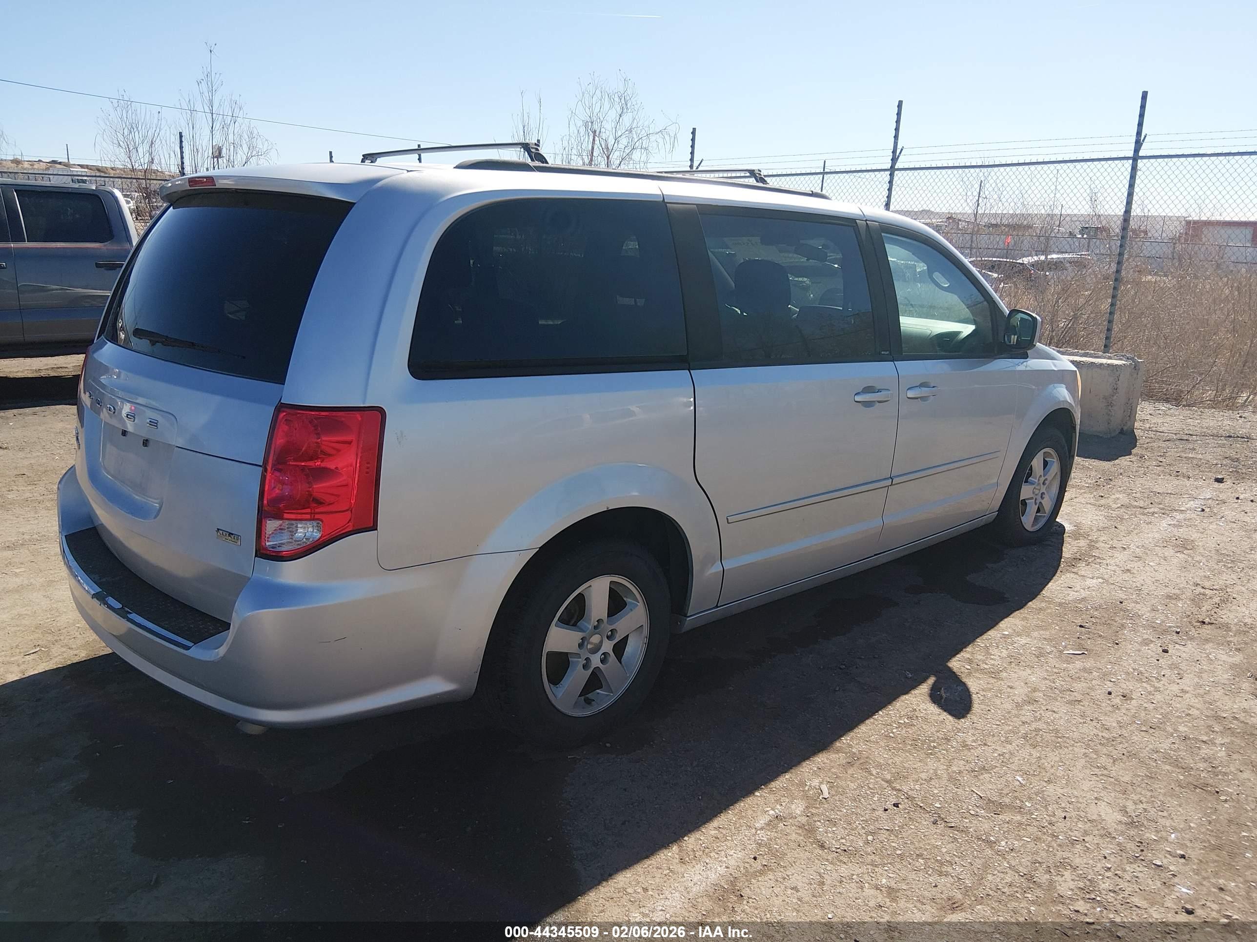 DODGE GRAND image 4