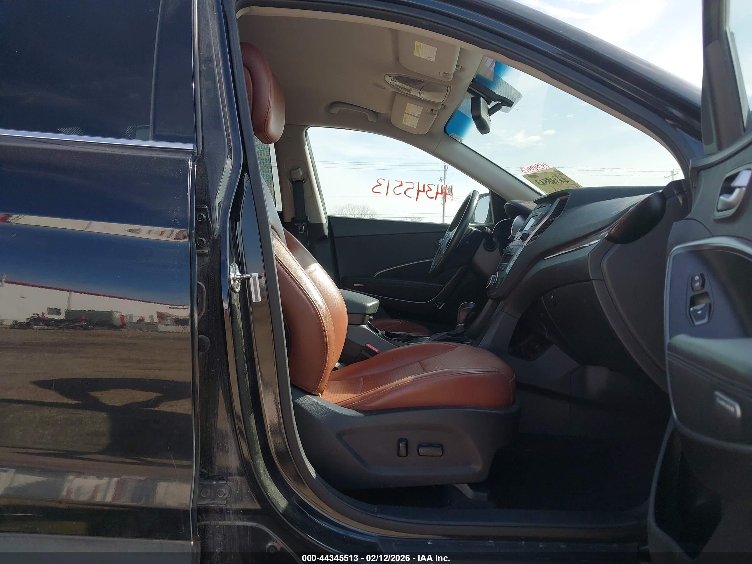 HYUNDAI SANTA image 5