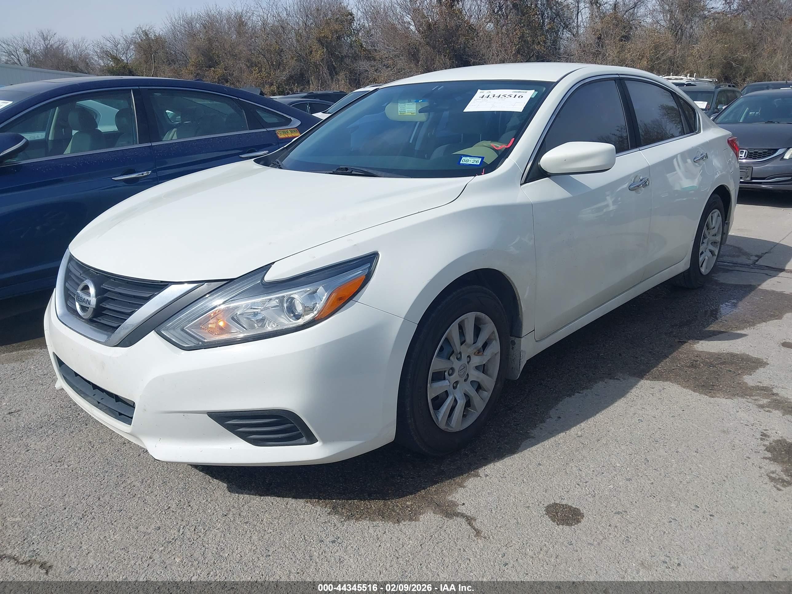 NISSAN ALTIMA image 2
