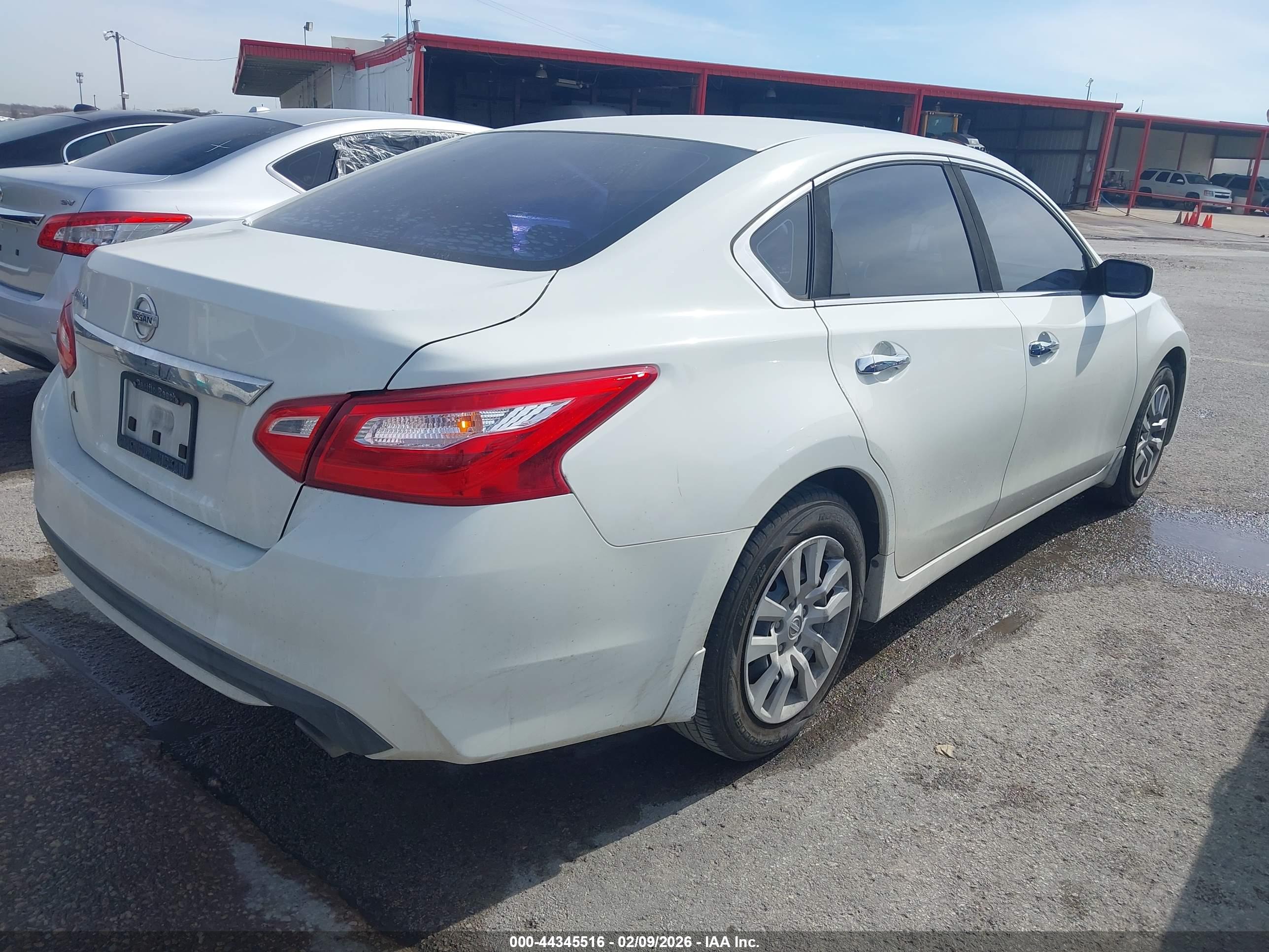 NISSAN ALTIMA image 4