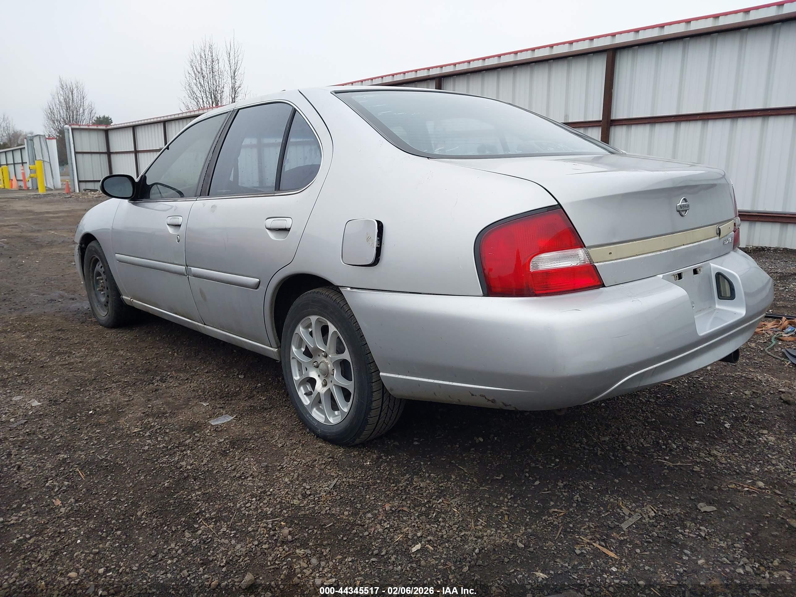 NISSAN ALTIMA image 3