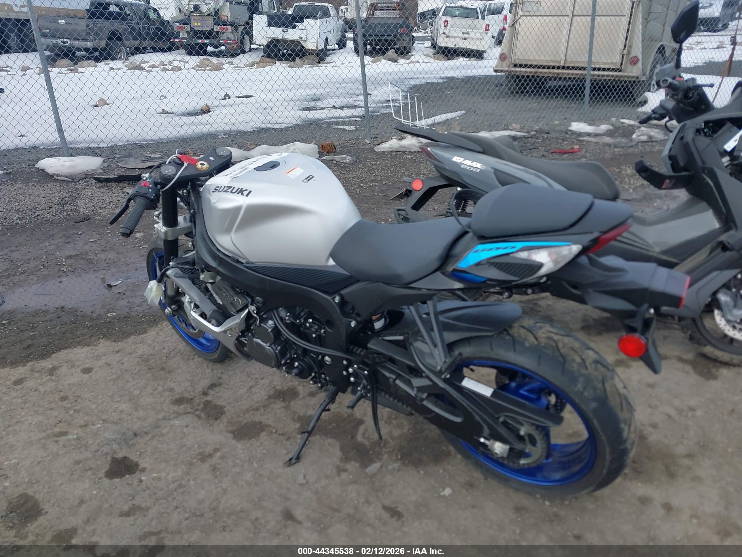 SUZUKI GSX-R600 image 3
