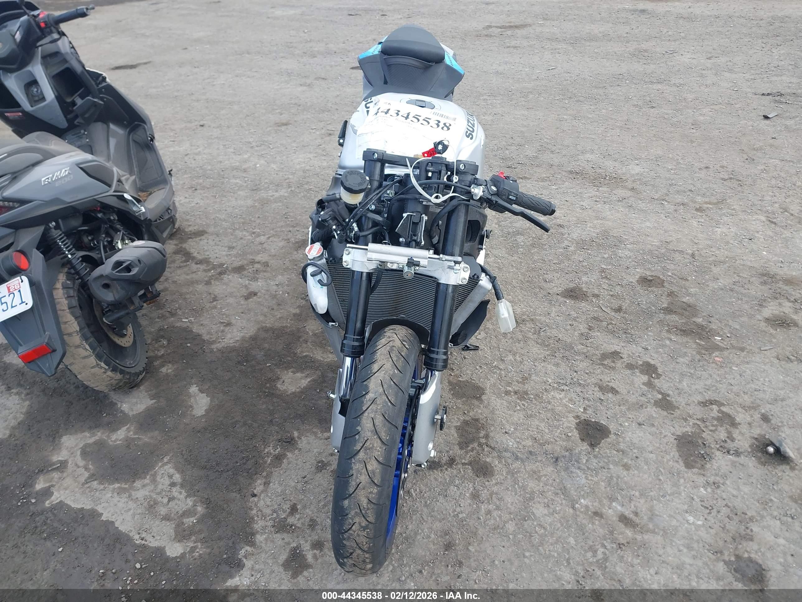 SUZUKI GSX-R600 image 5