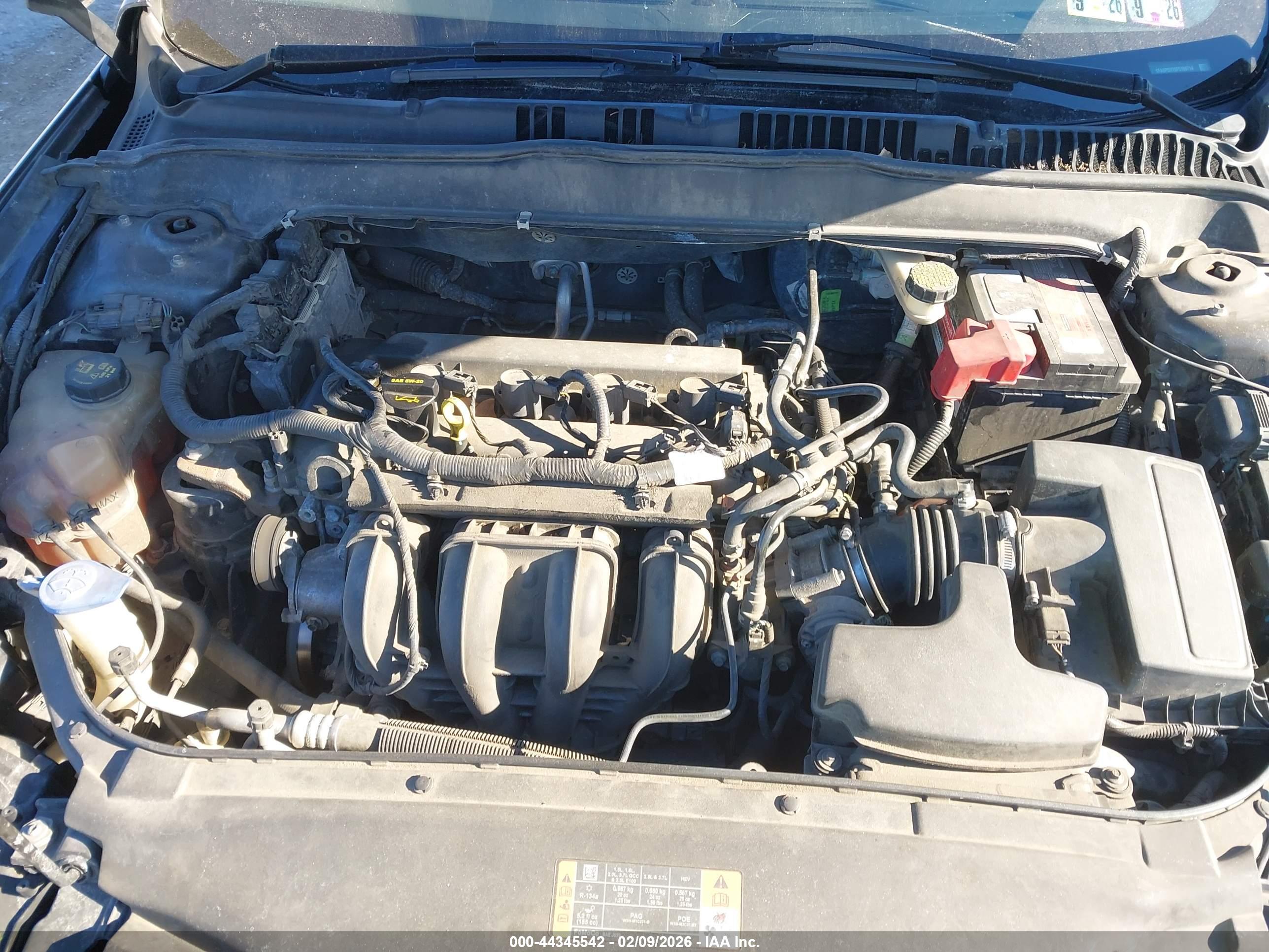 FORD FUSION image 10