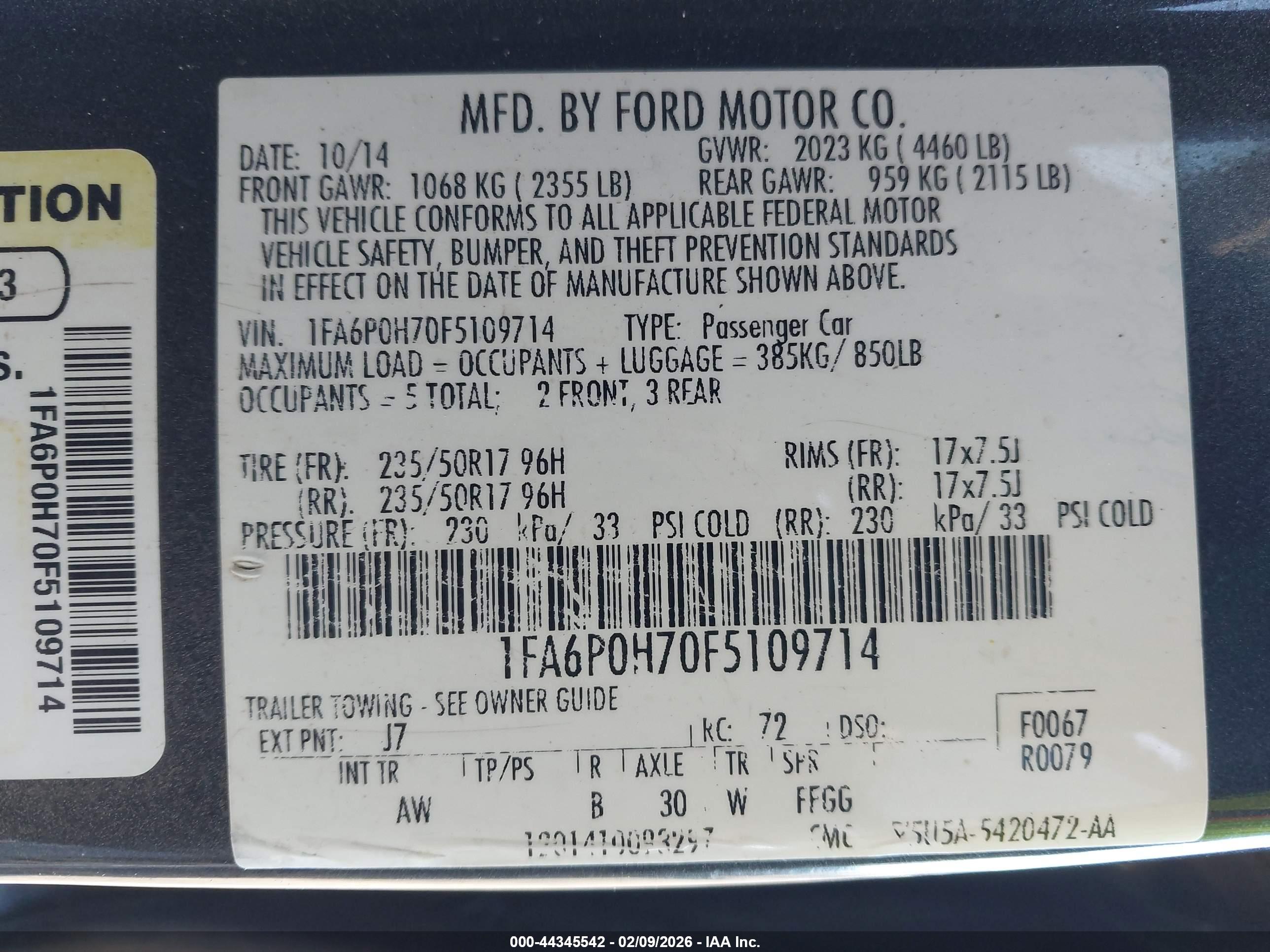 FORD FUSION image 9