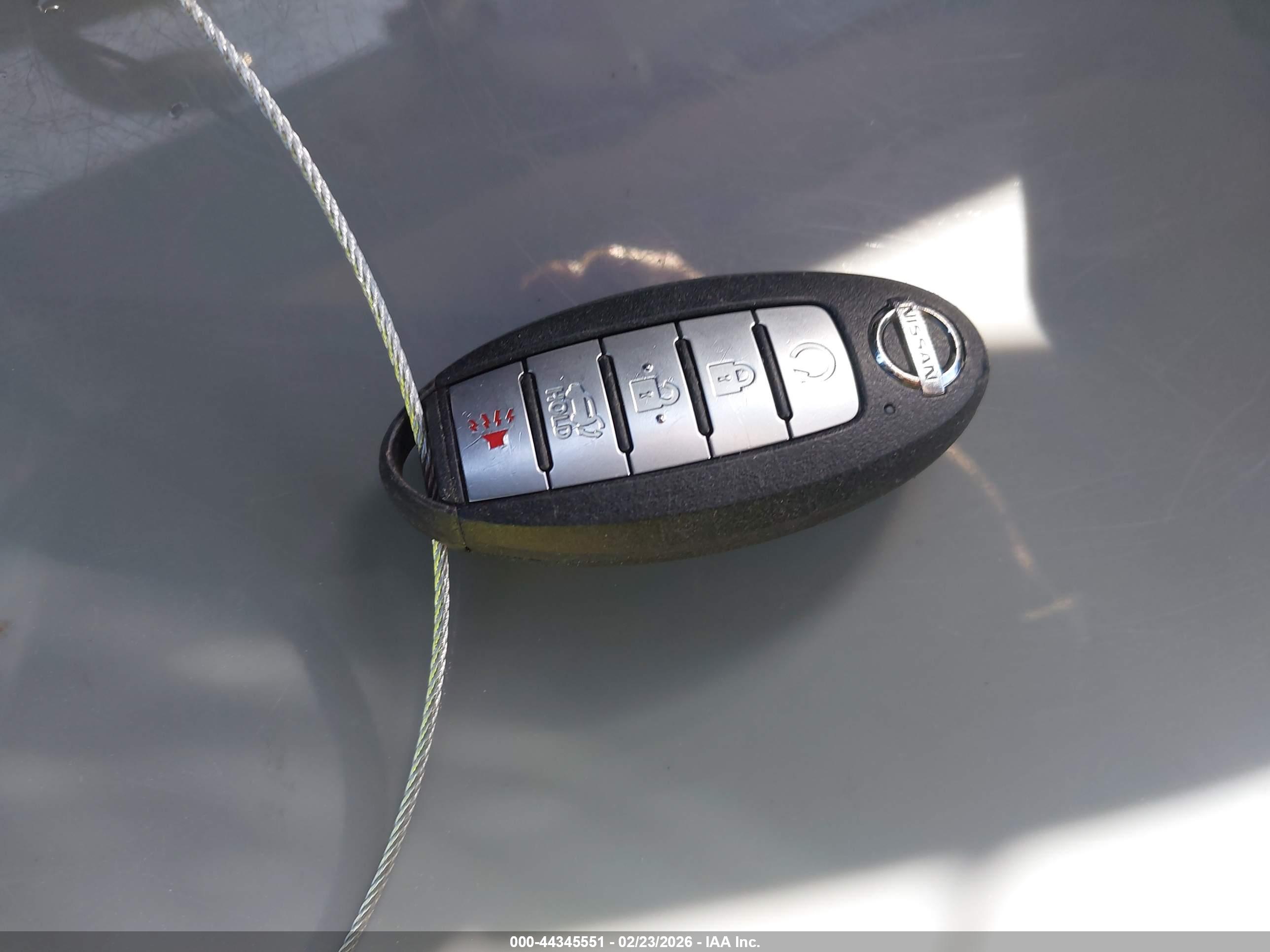 NISSAN ROGUE image 11