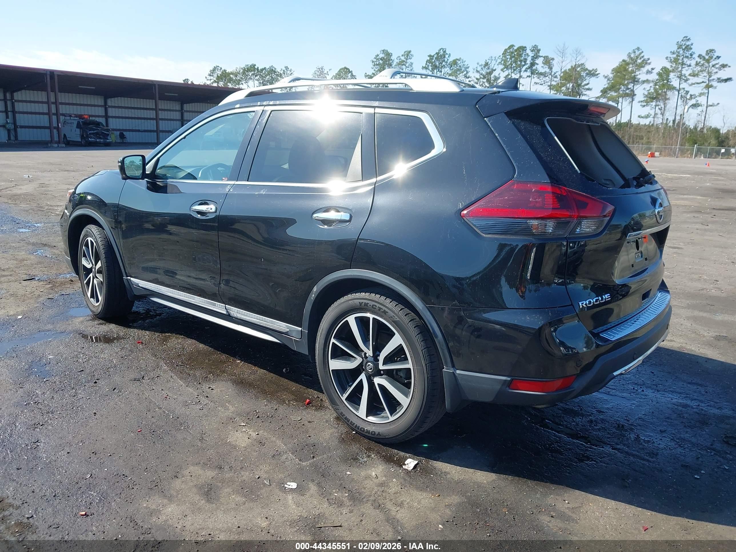 NISSAN ROGUE image 3