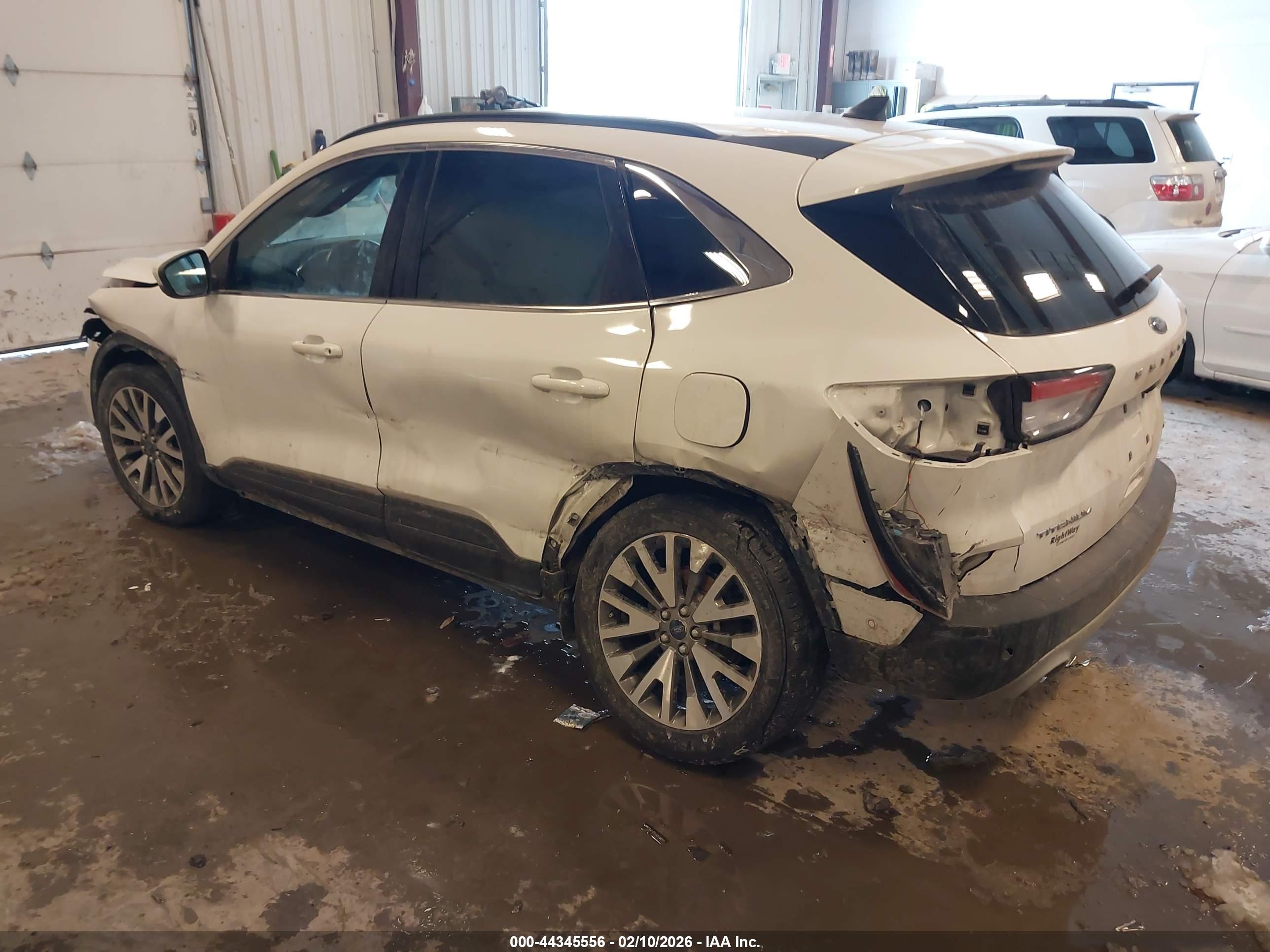FORD ESCAPE image 3