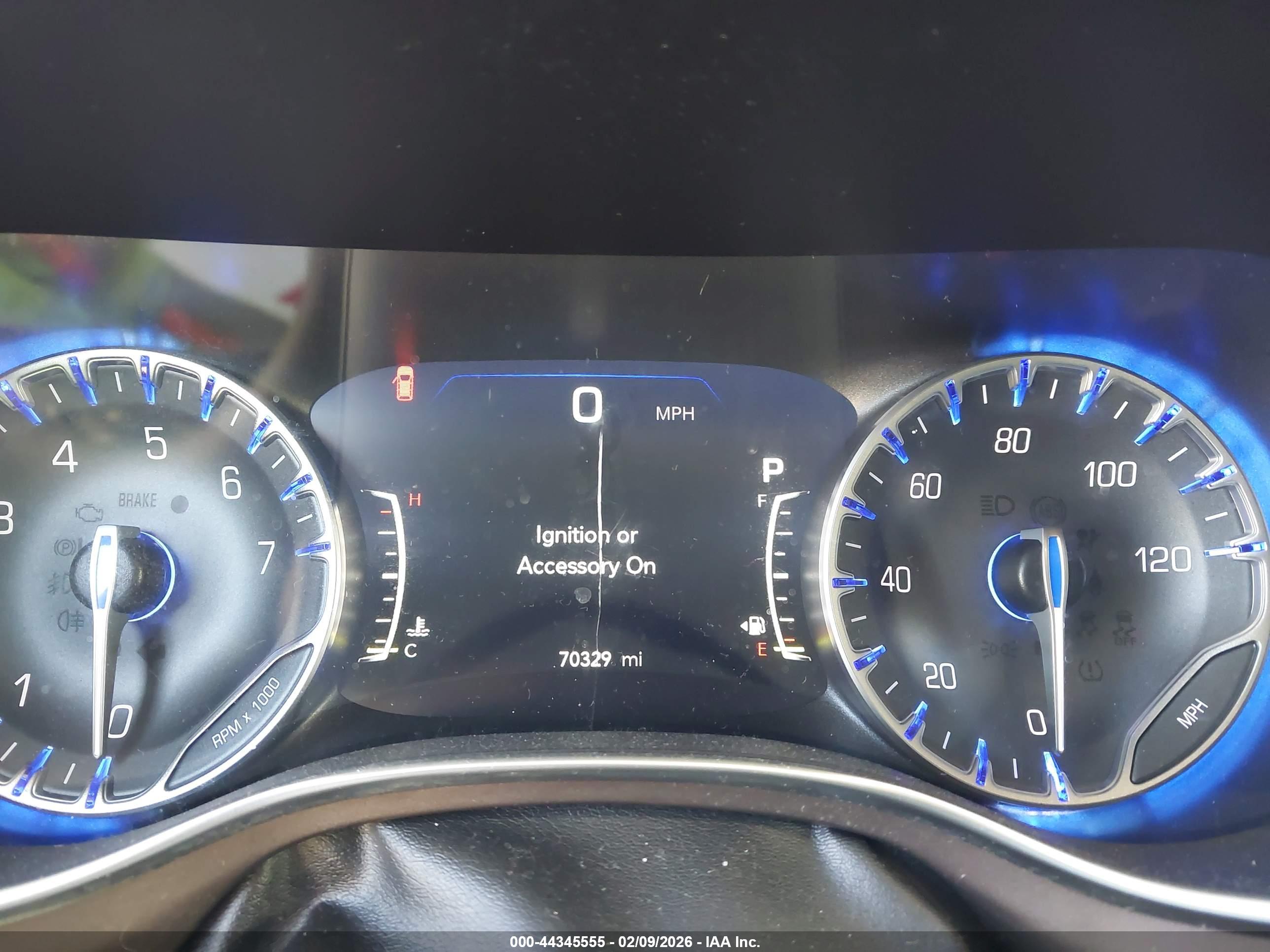 CHRYSLER PACIFICA image 7