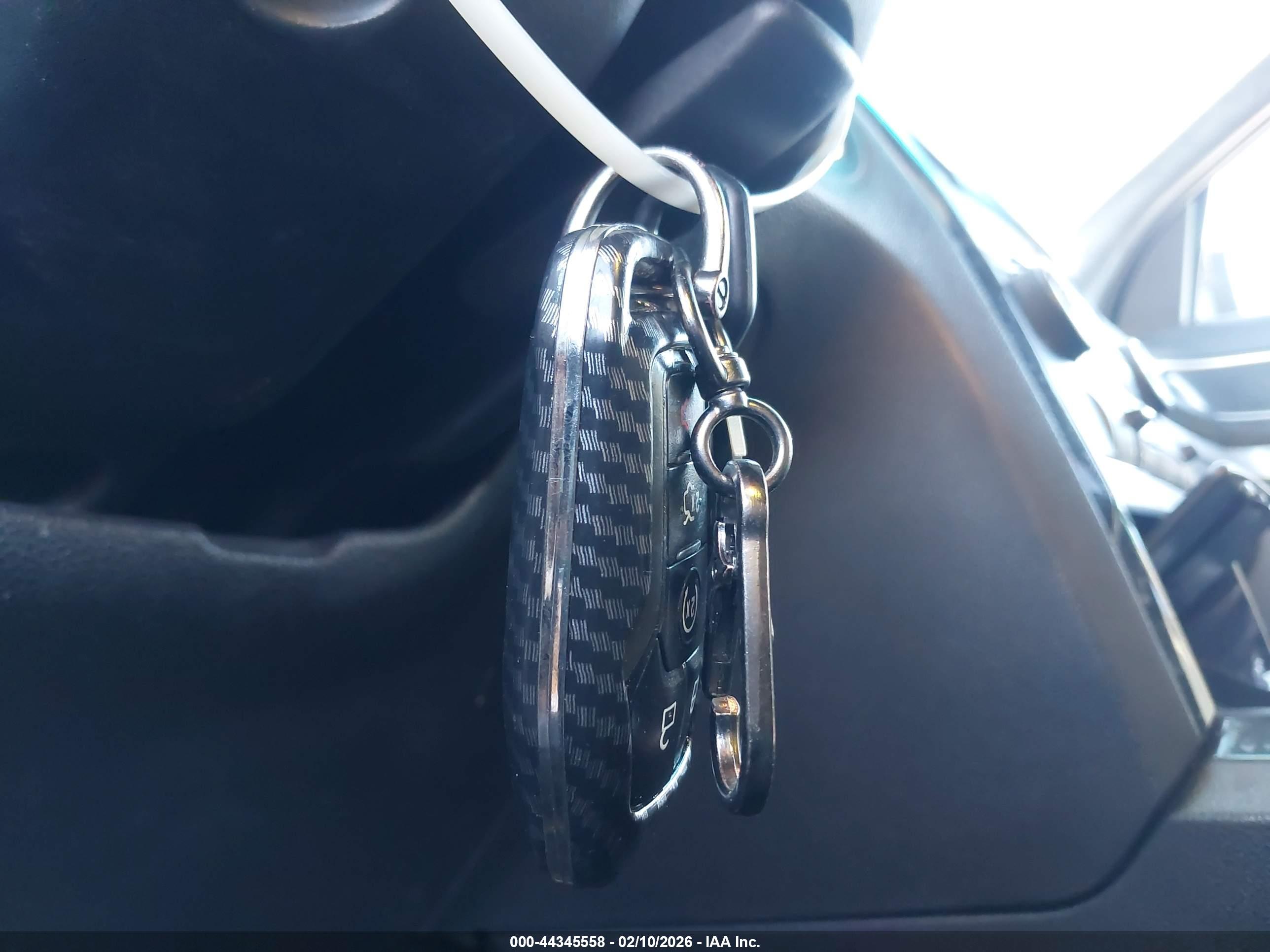 FORD EXPLORER image 11