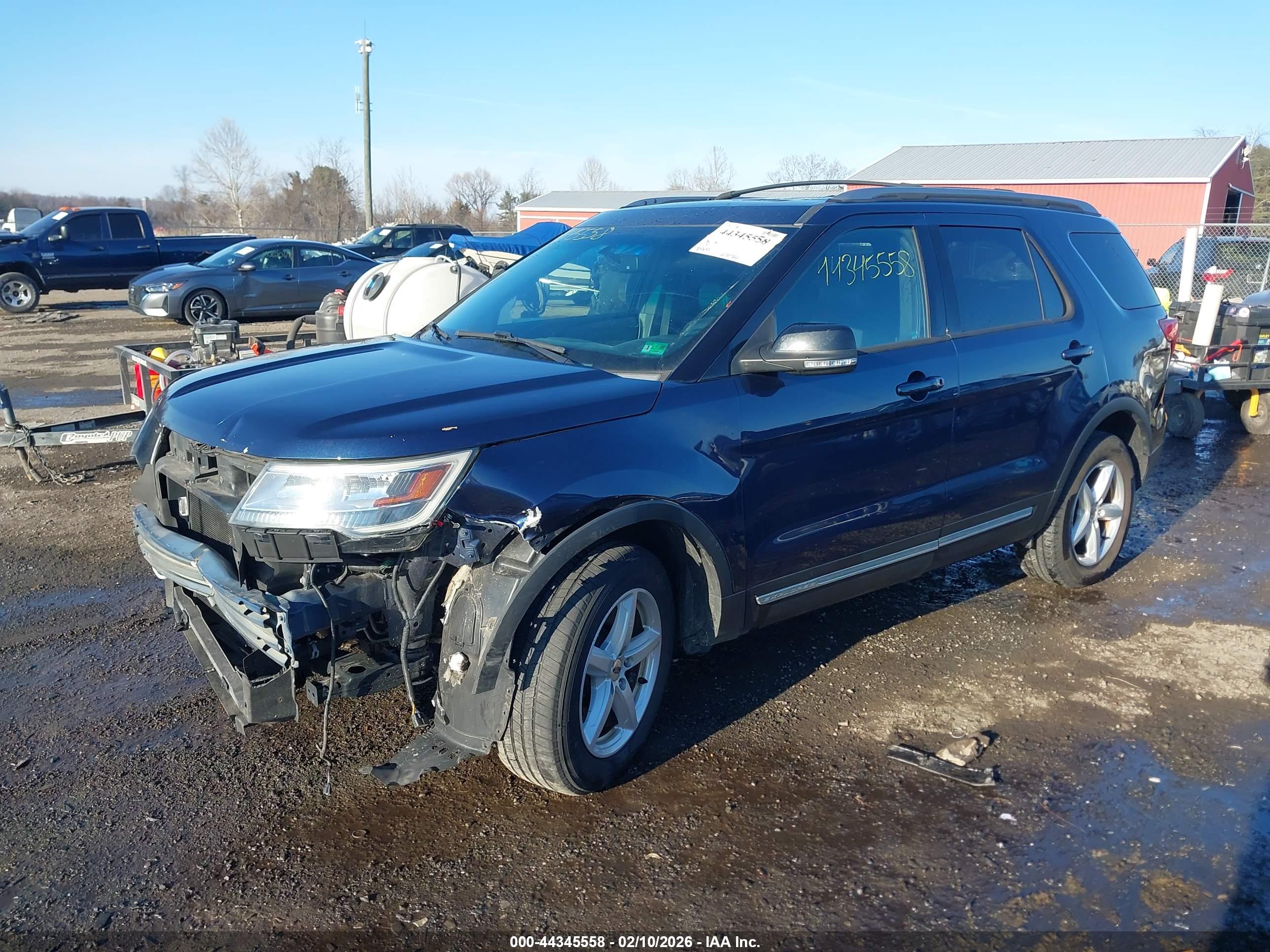 FORD EXPLORER image 2