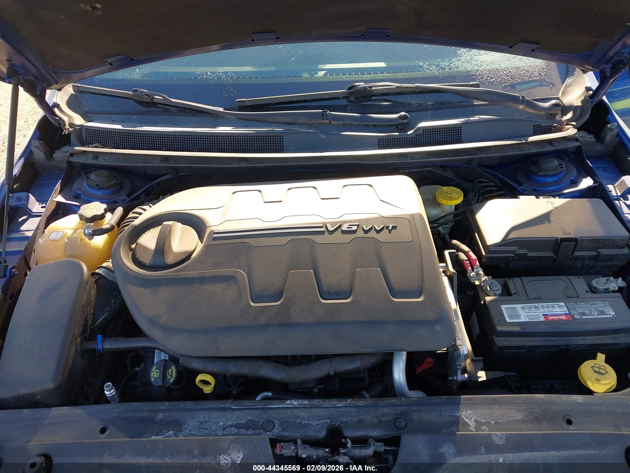 CHRYSLER 200 image 10