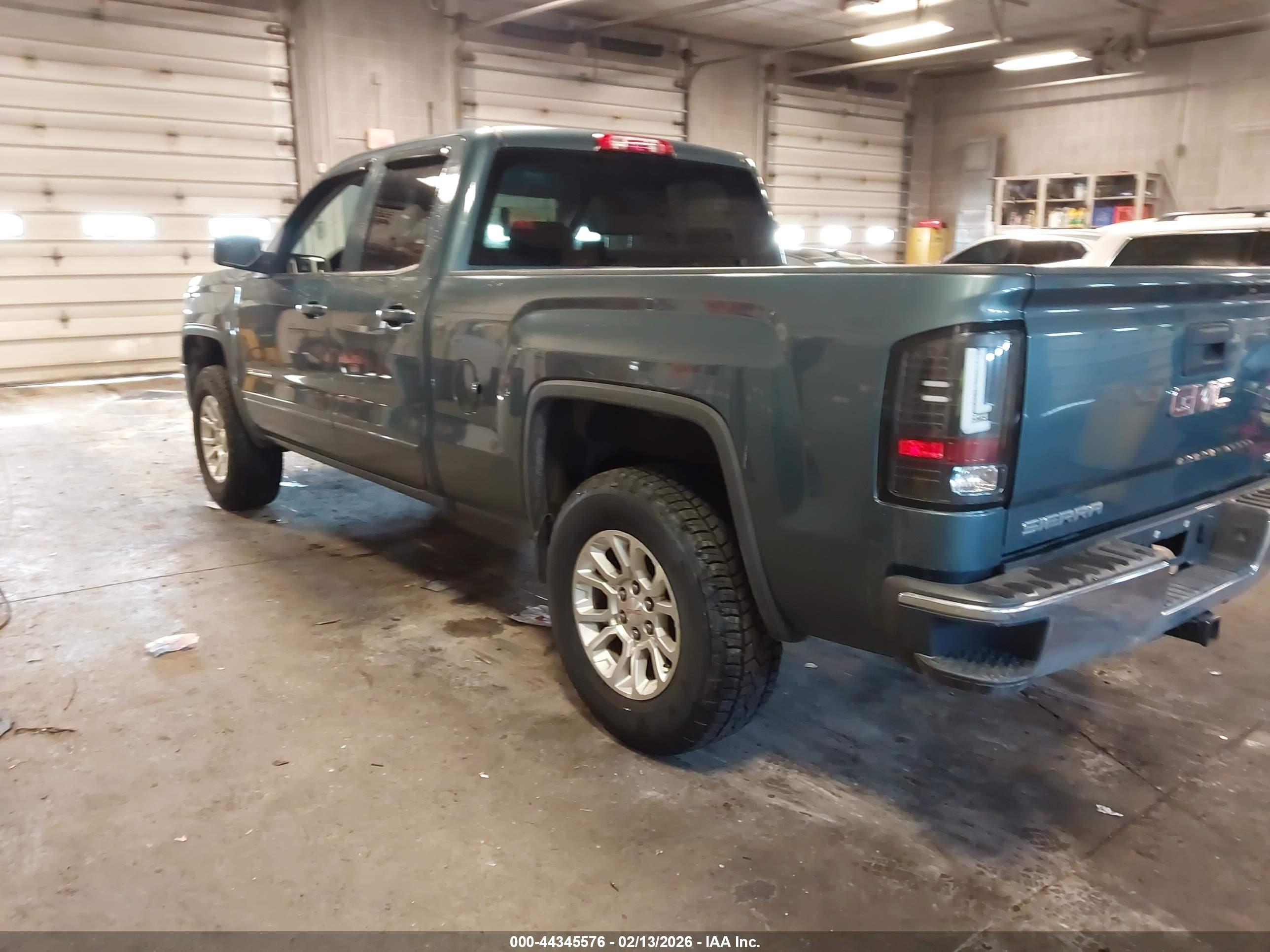 GMC SIERRA image 3