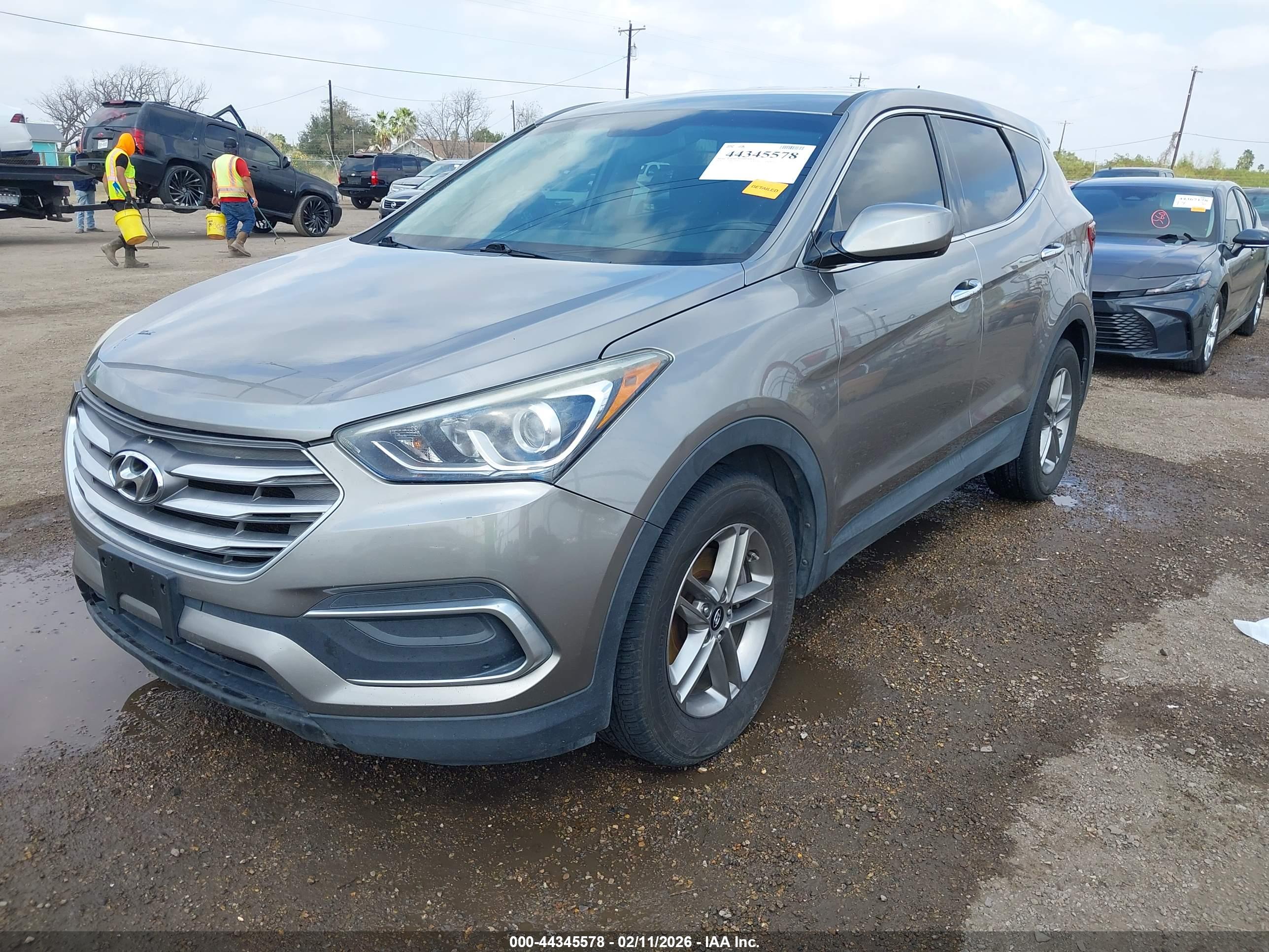 HYUNDAI SANTA image 2