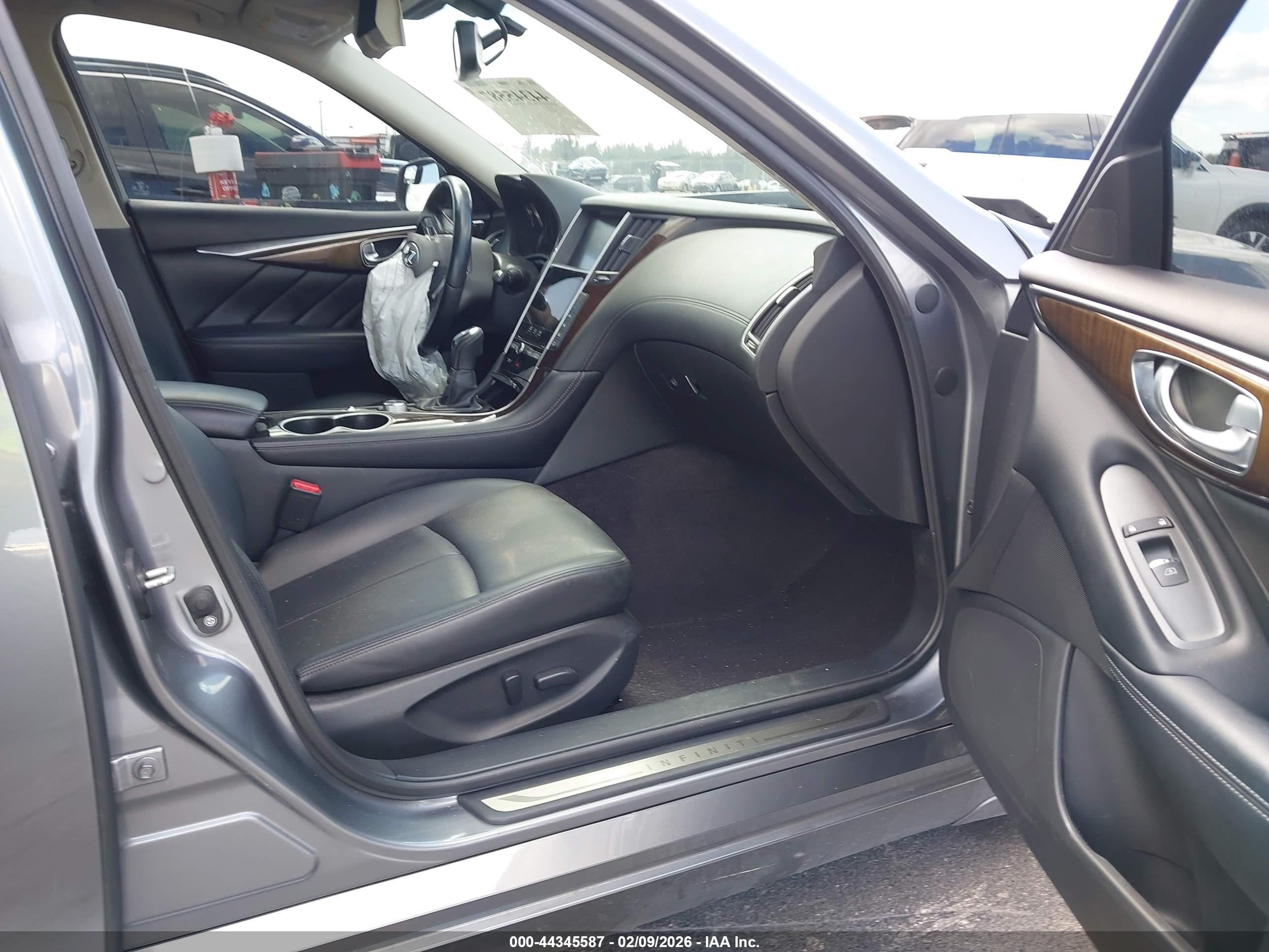 INFINITI Q50 image 5