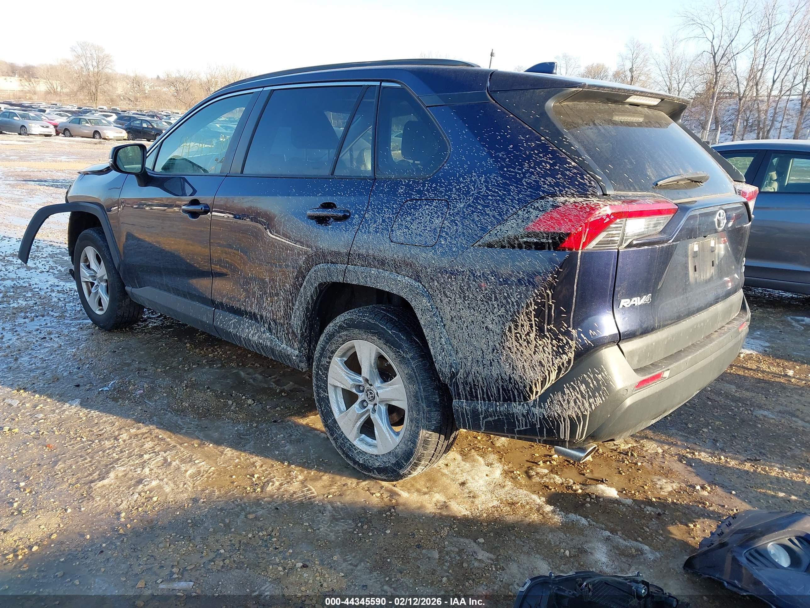 TOYOTA RAV4 image 3