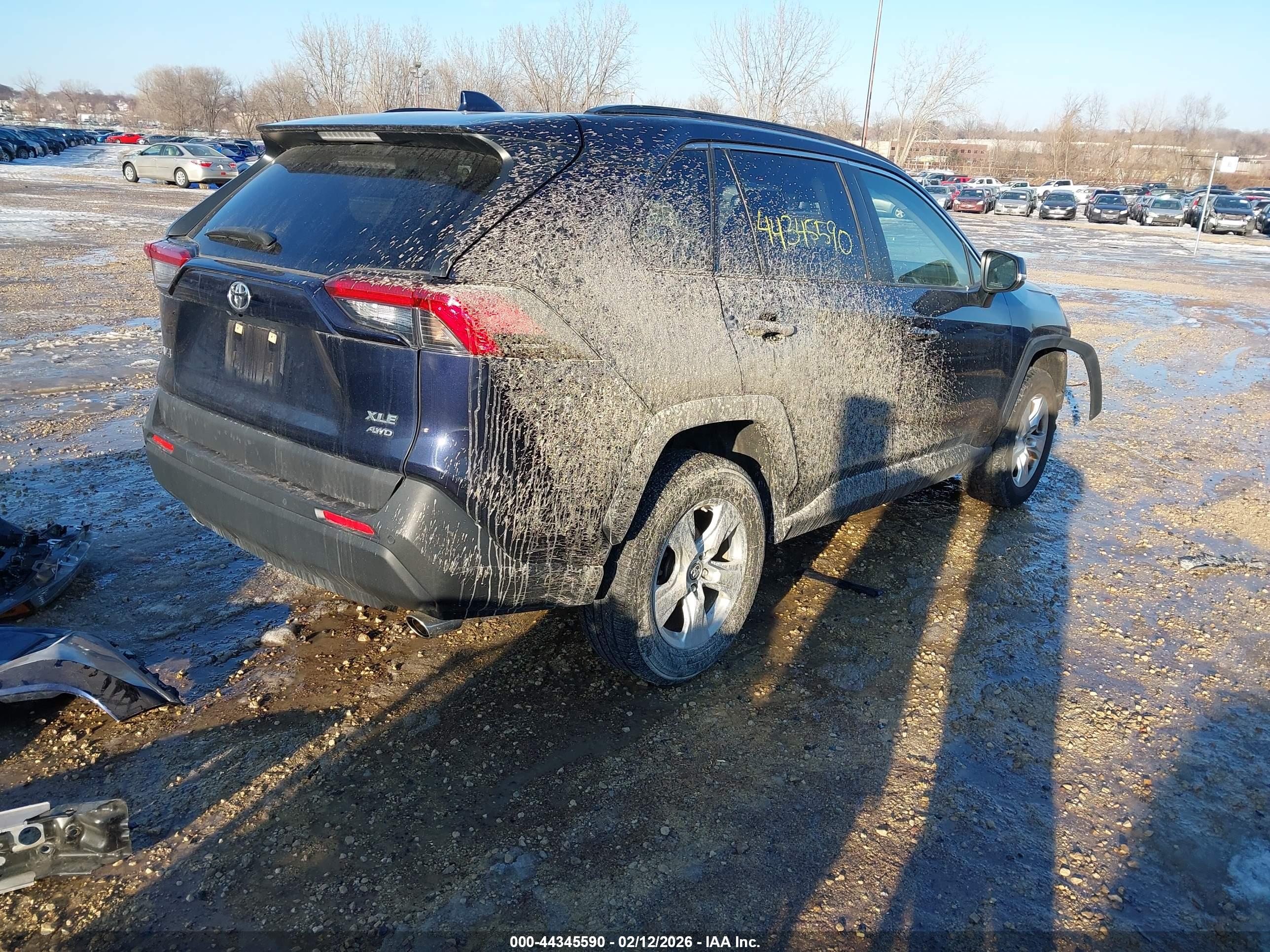 TOYOTA RAV4 image 4