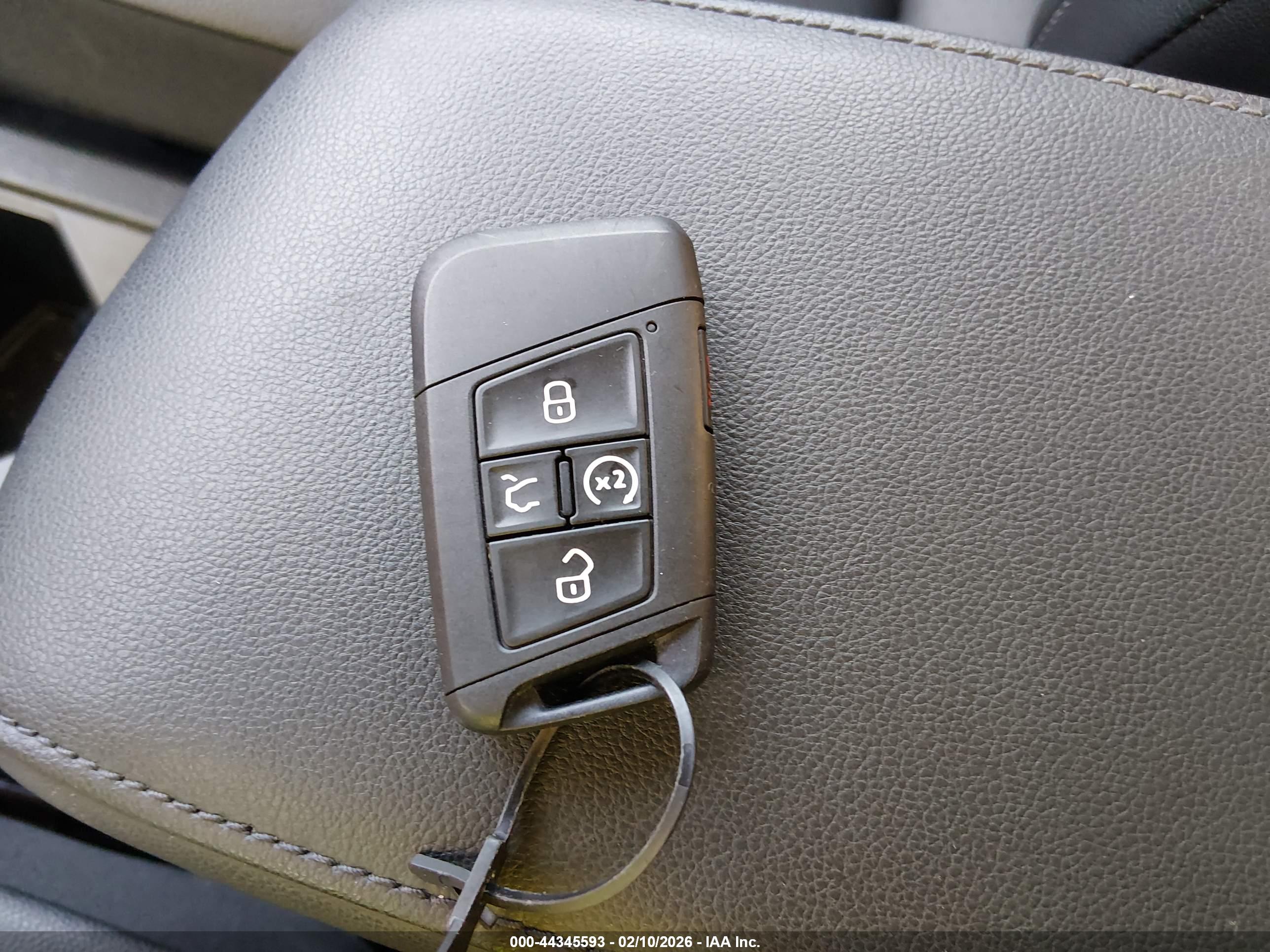 VOLKSWAGEN TIGUAN image 11