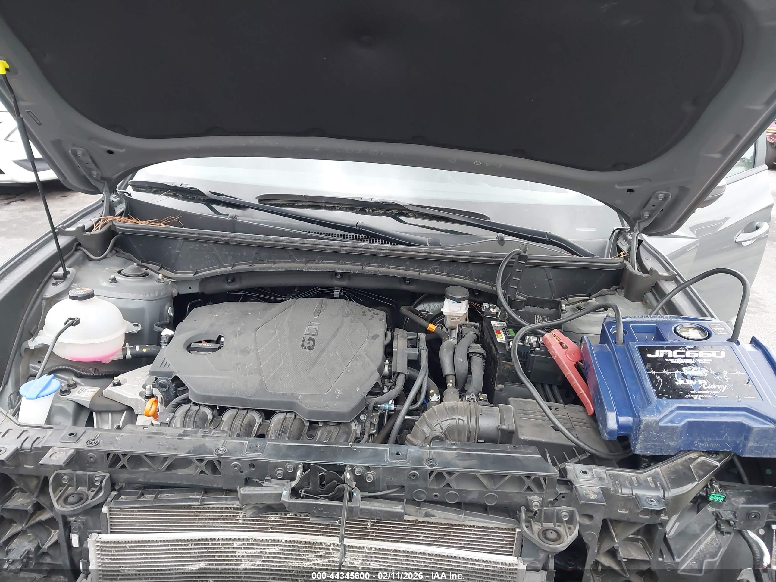 HYUNDAI TUCSON image 10