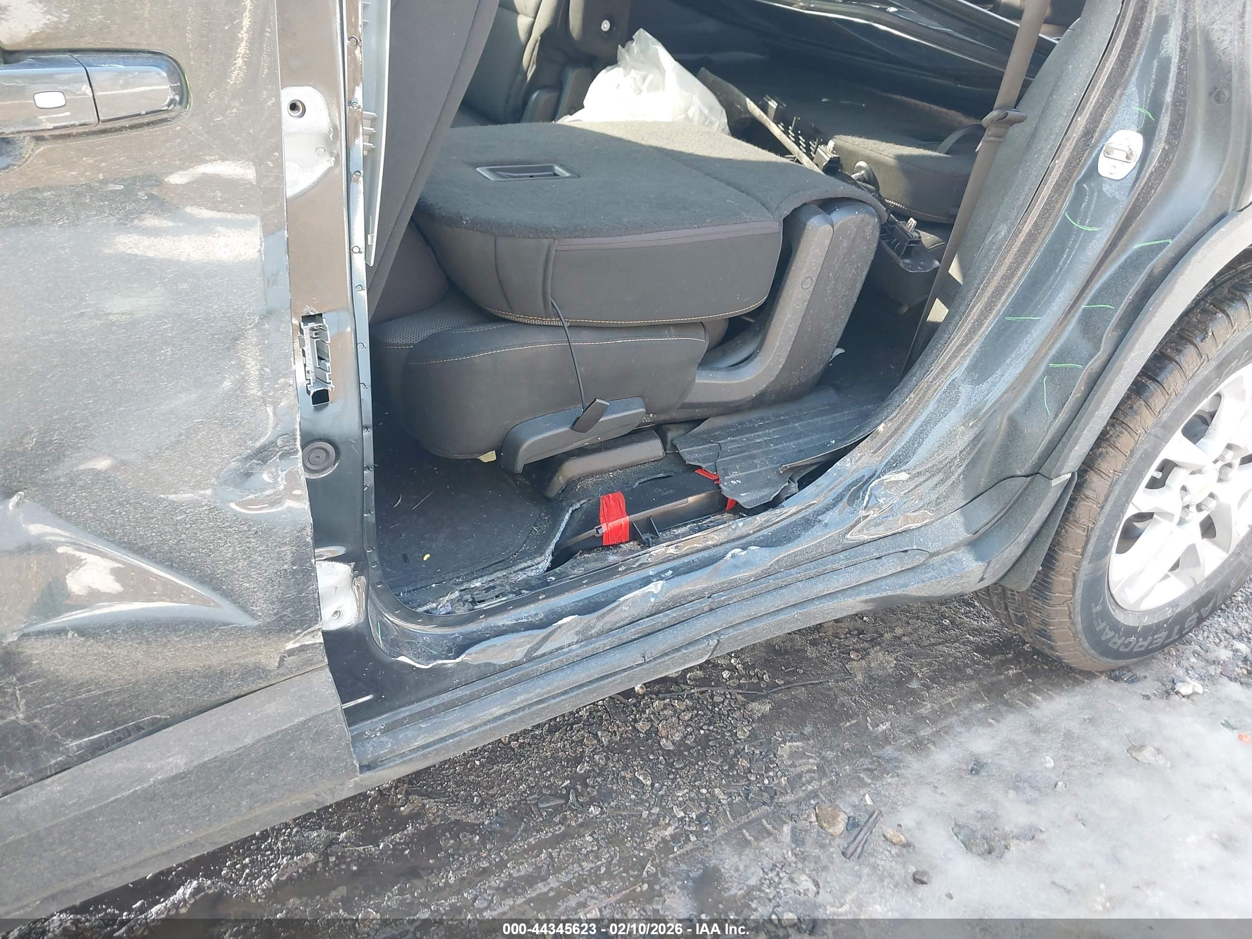 CHEVROLET TRAVERSE image 6