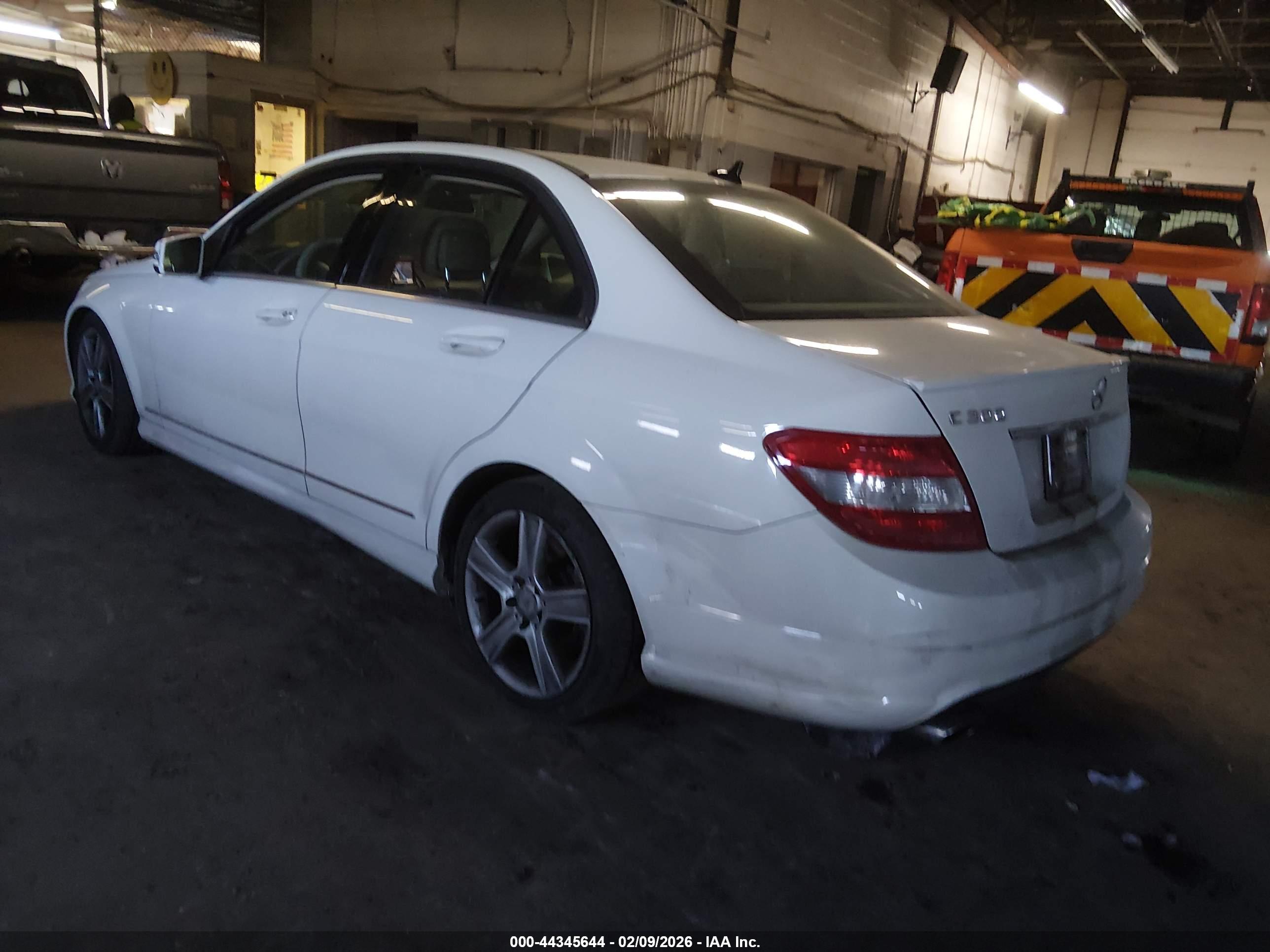 MERCEDES-BENZ C image 3