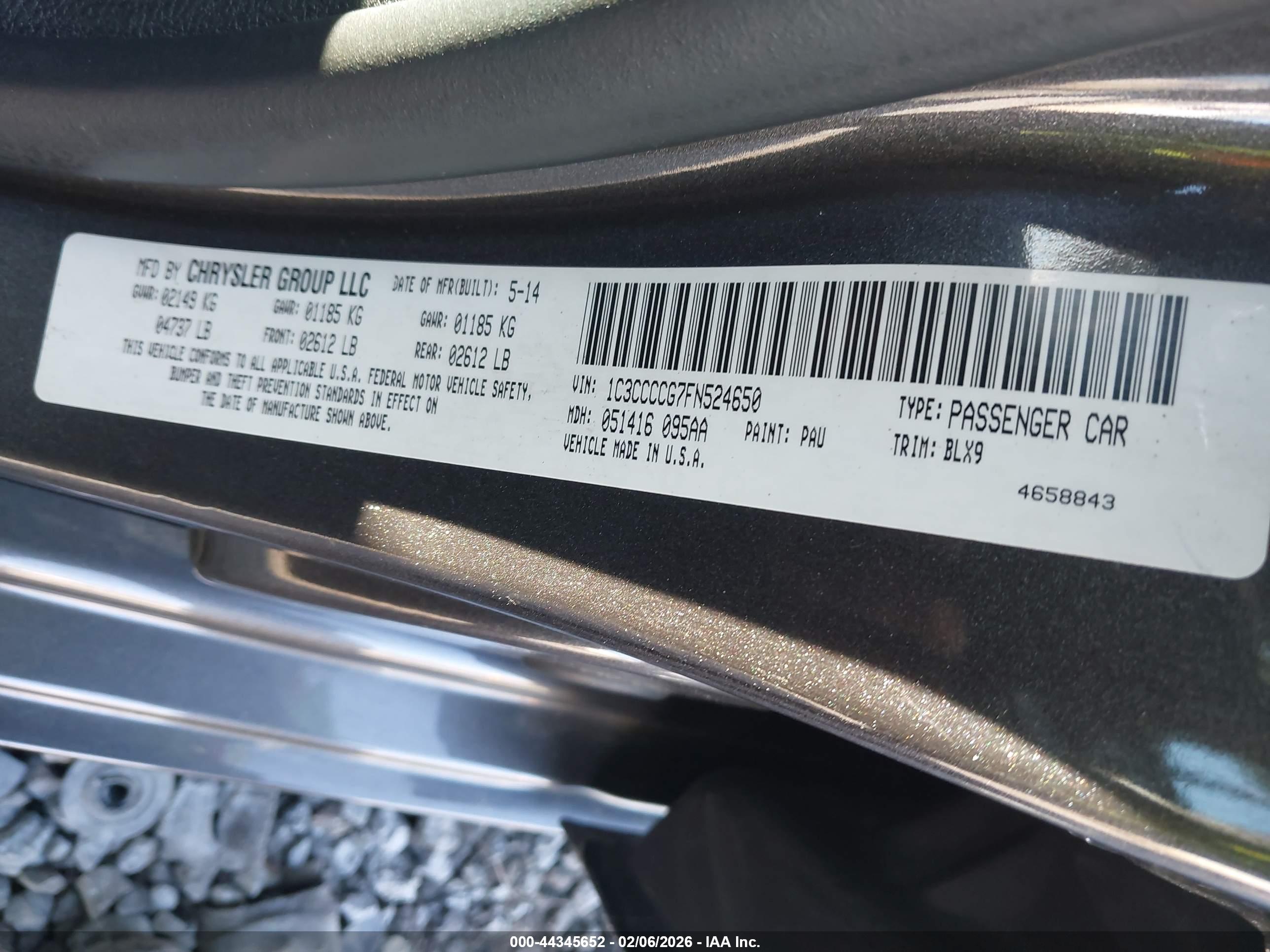 CHRYSLER 200 image 9