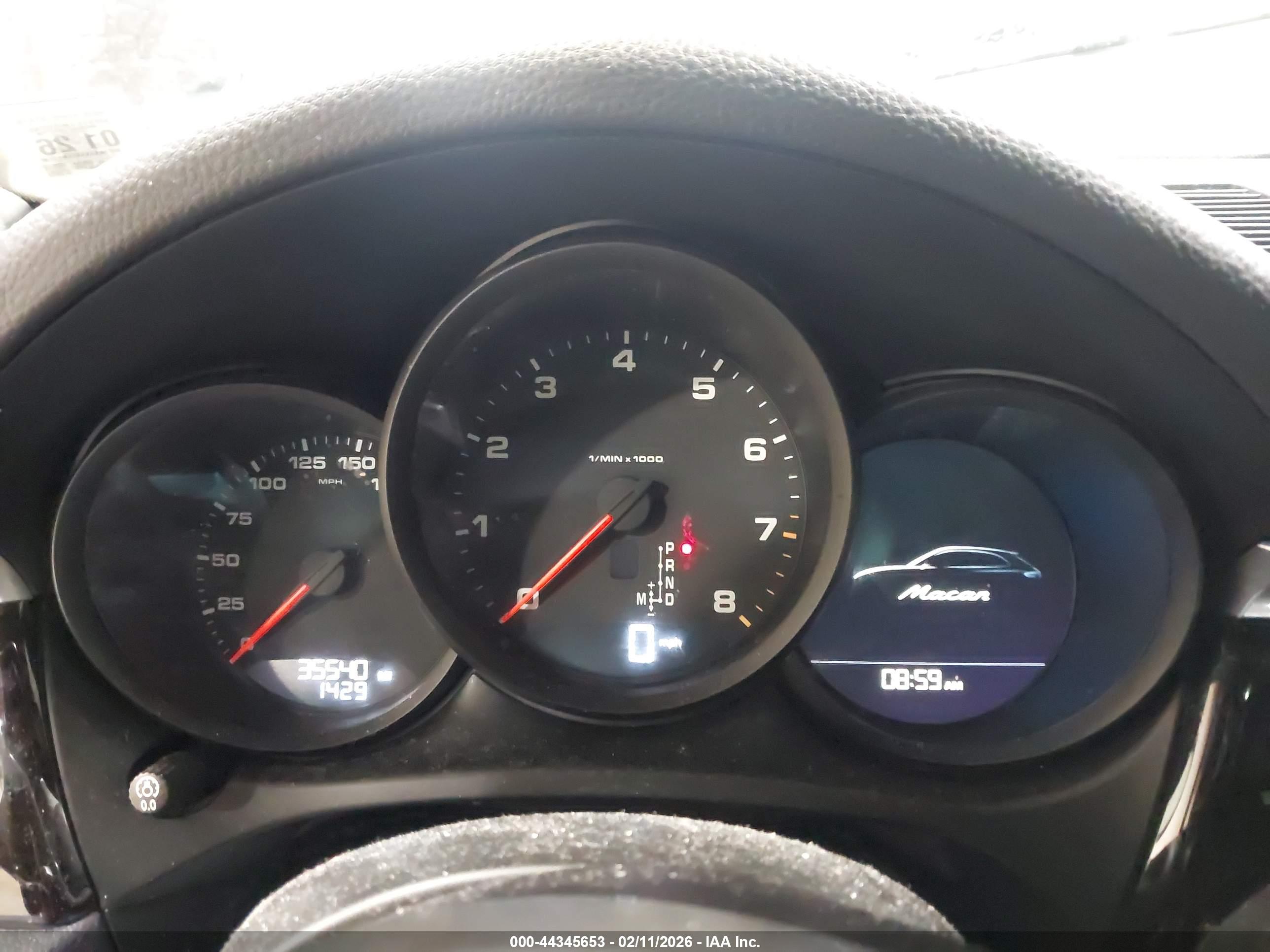 PORSCHE MACAN image 7