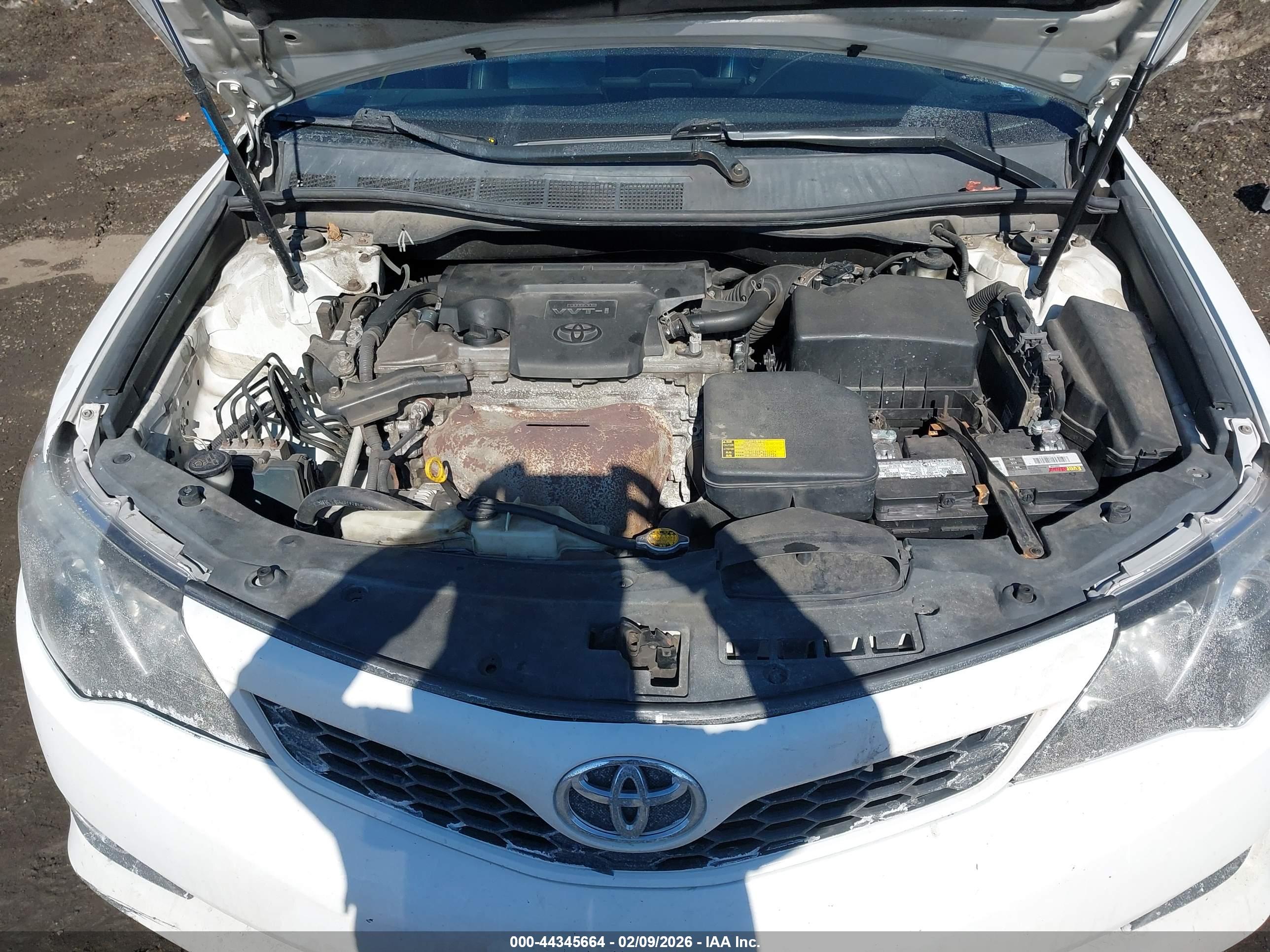 TOYOTA CAMRY image 10
