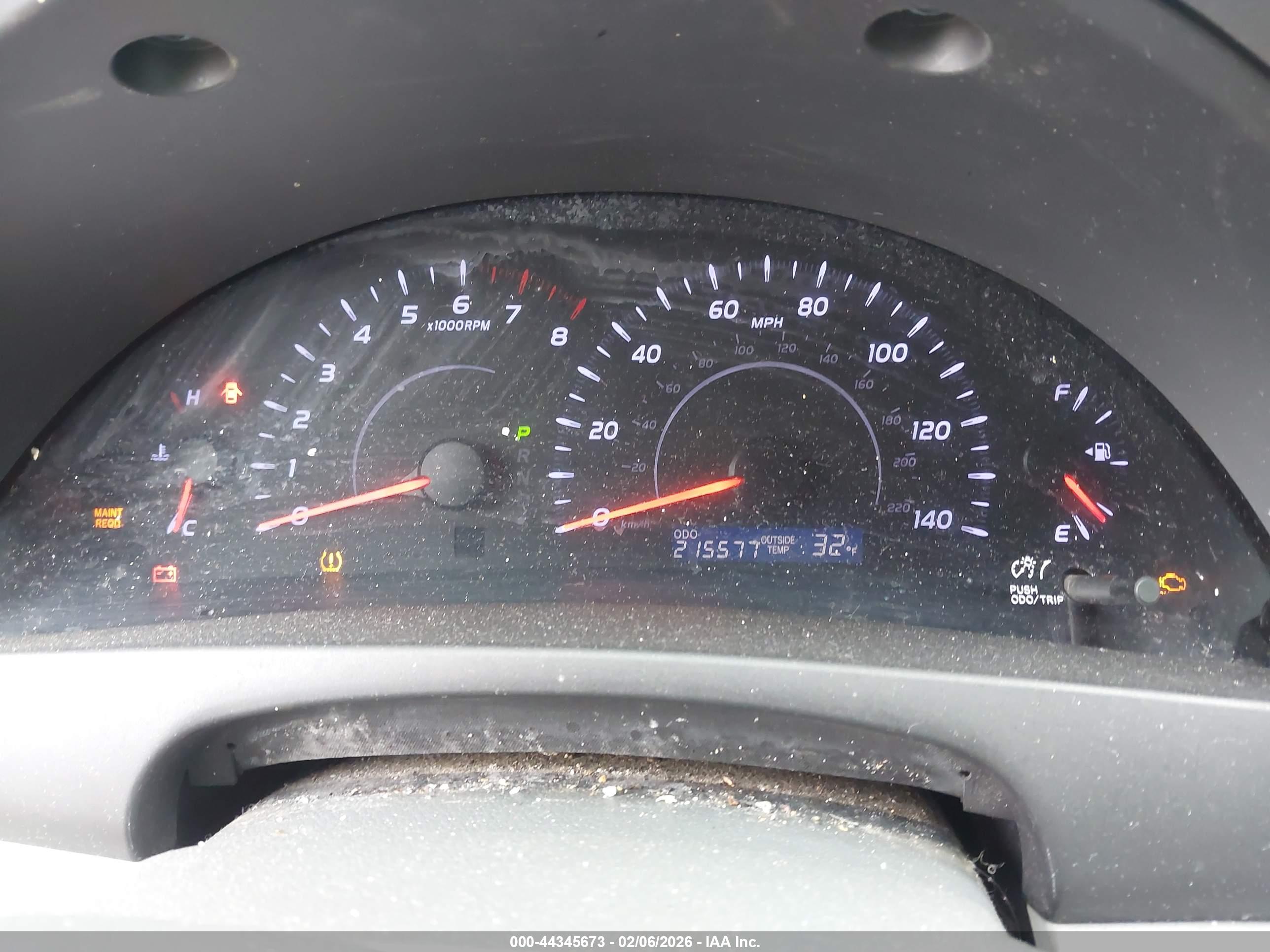 TOYOTA CAMRY image 7