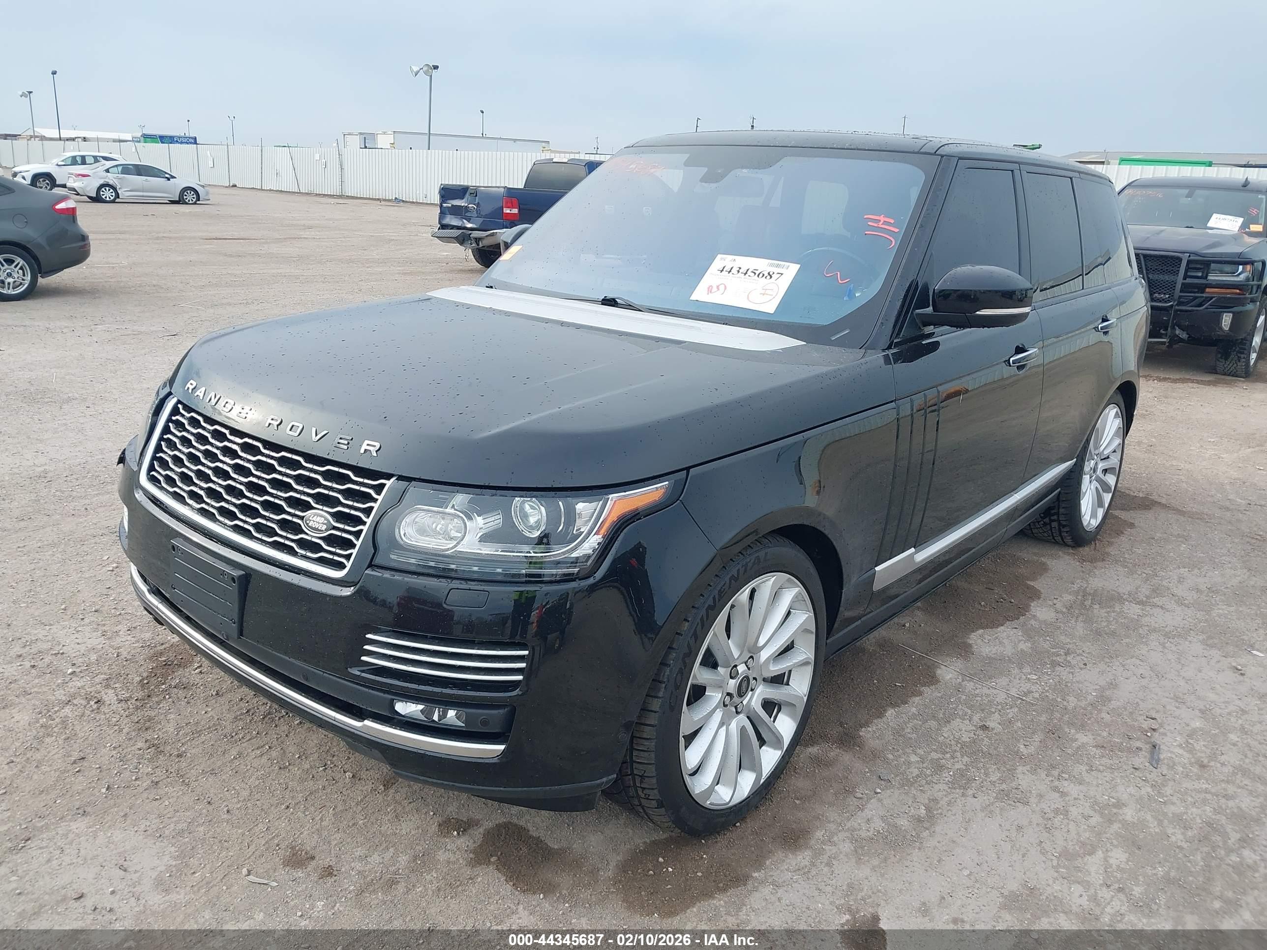LAND ROVER image 2