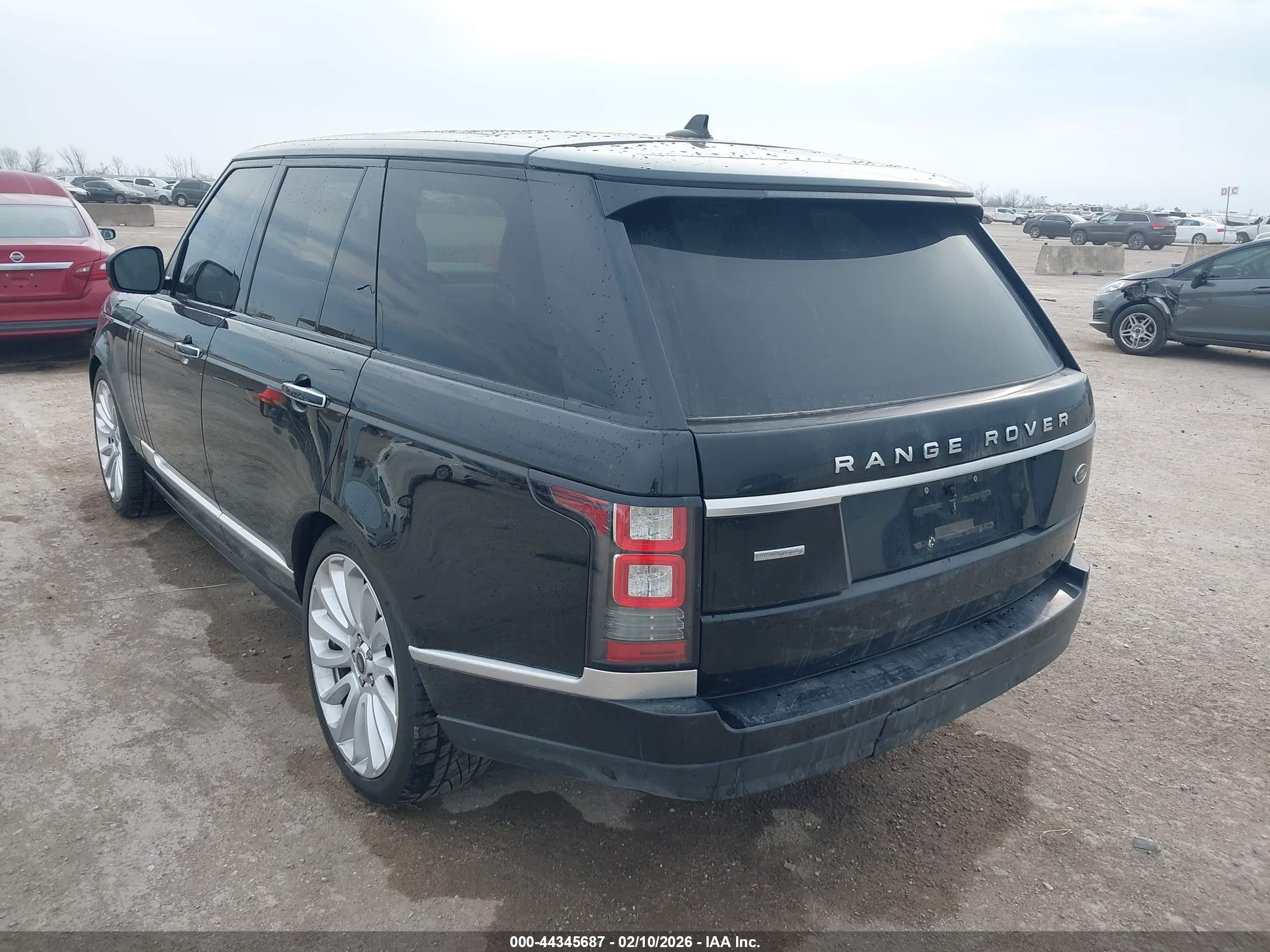 LAND ROVER image 3