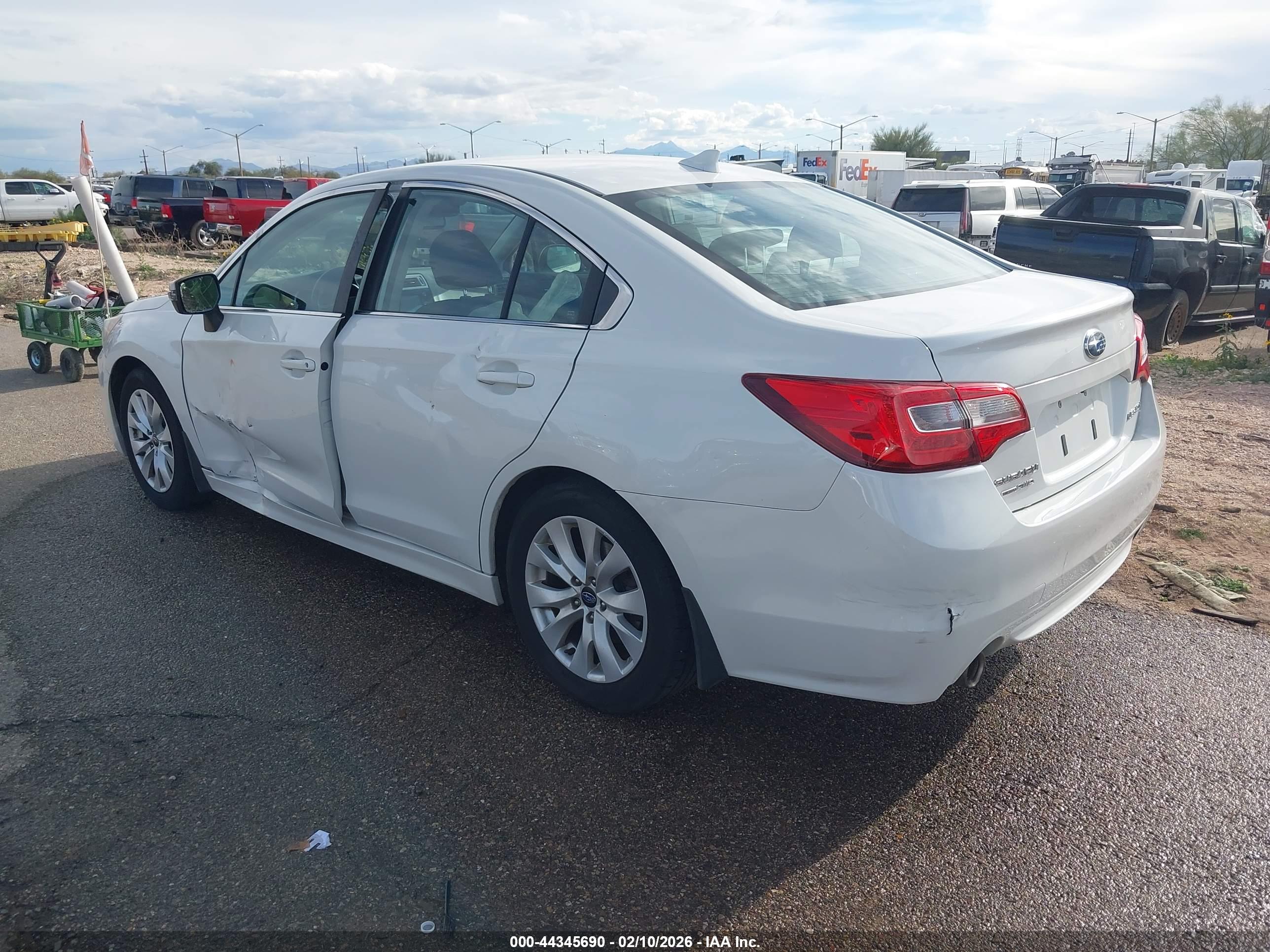 SUBARU LEGACY image 3