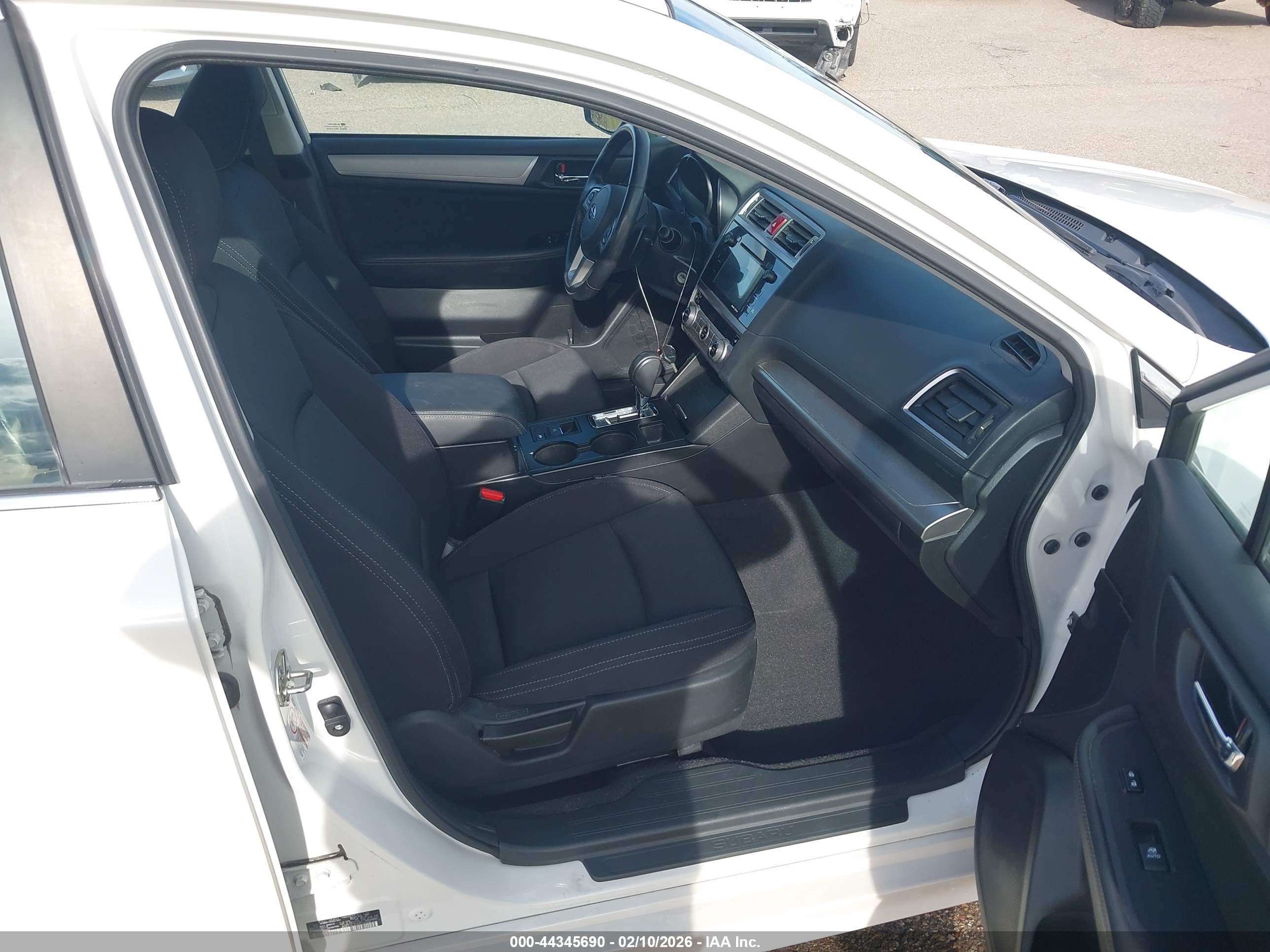 SUBARU LEGACY image 5