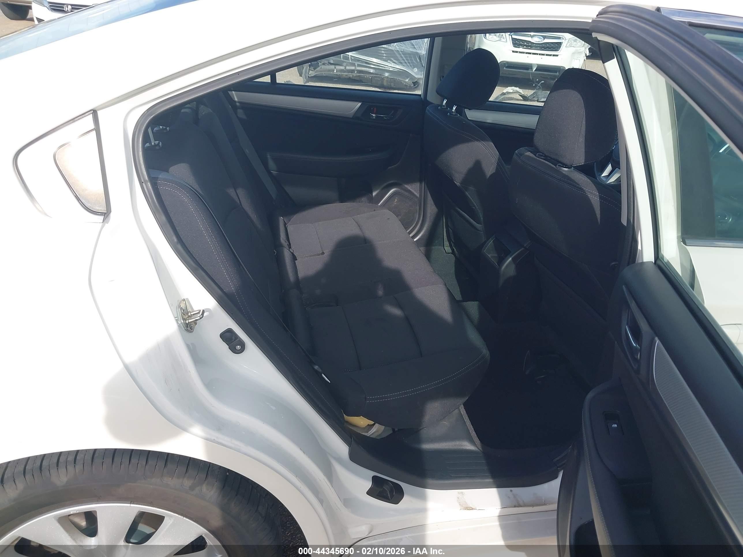 SUBARU LEGACY image 8