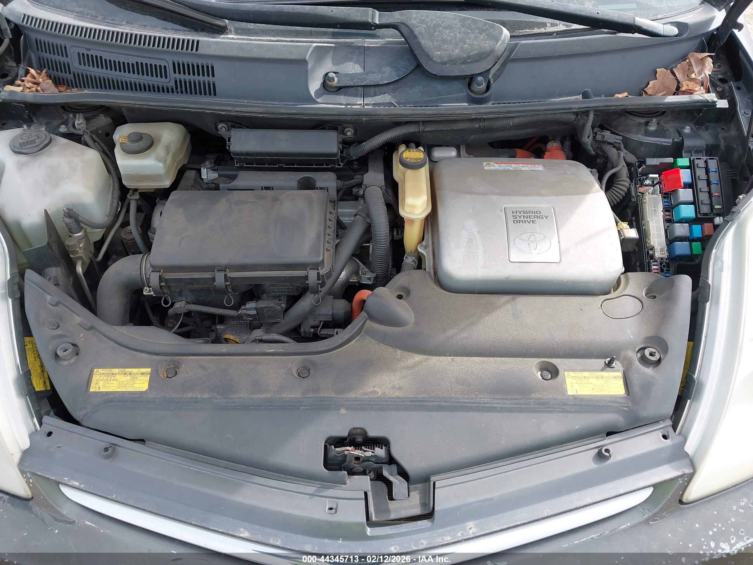 TOYOTA PRIUS image 10