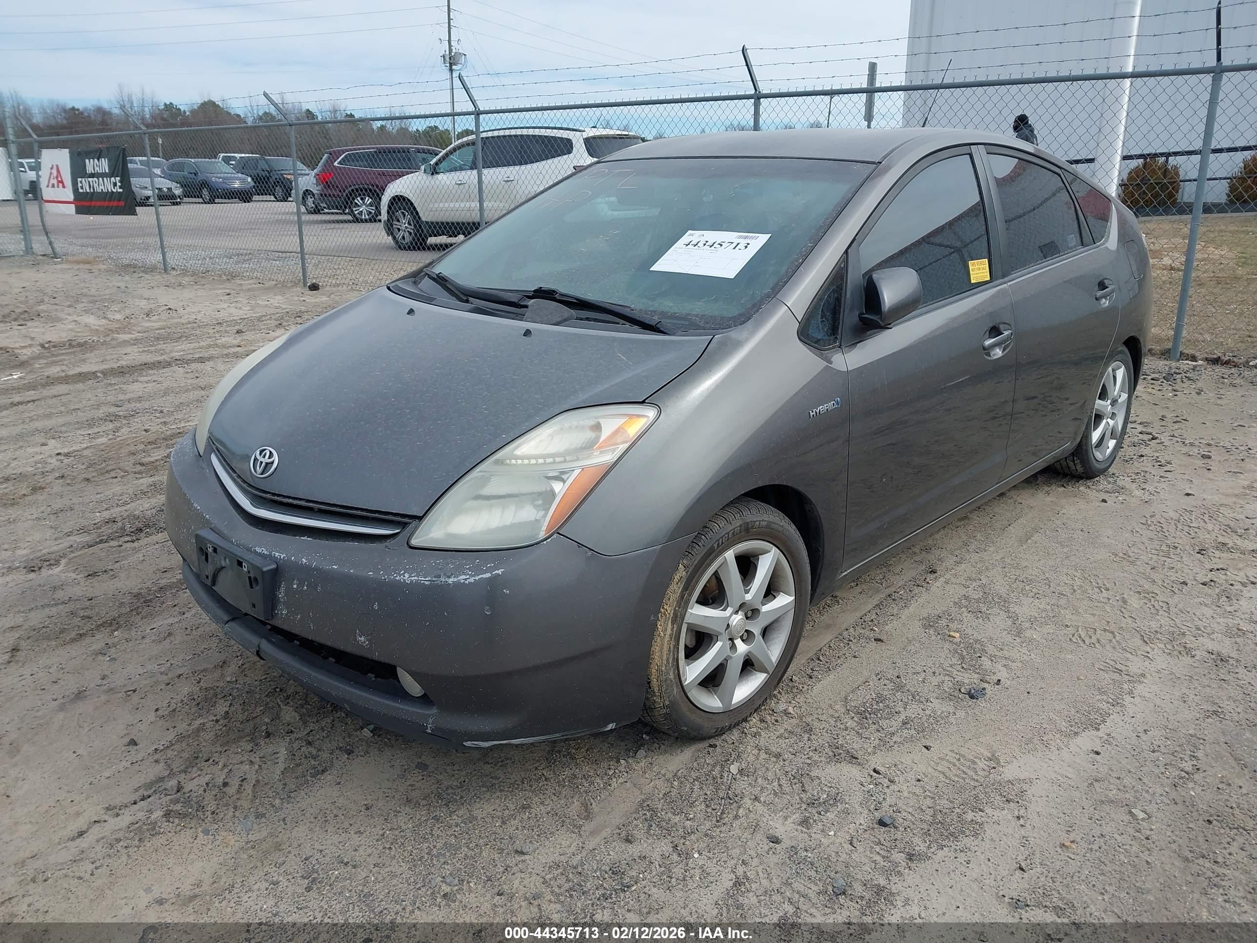 TOYOTA PRIUS image 2