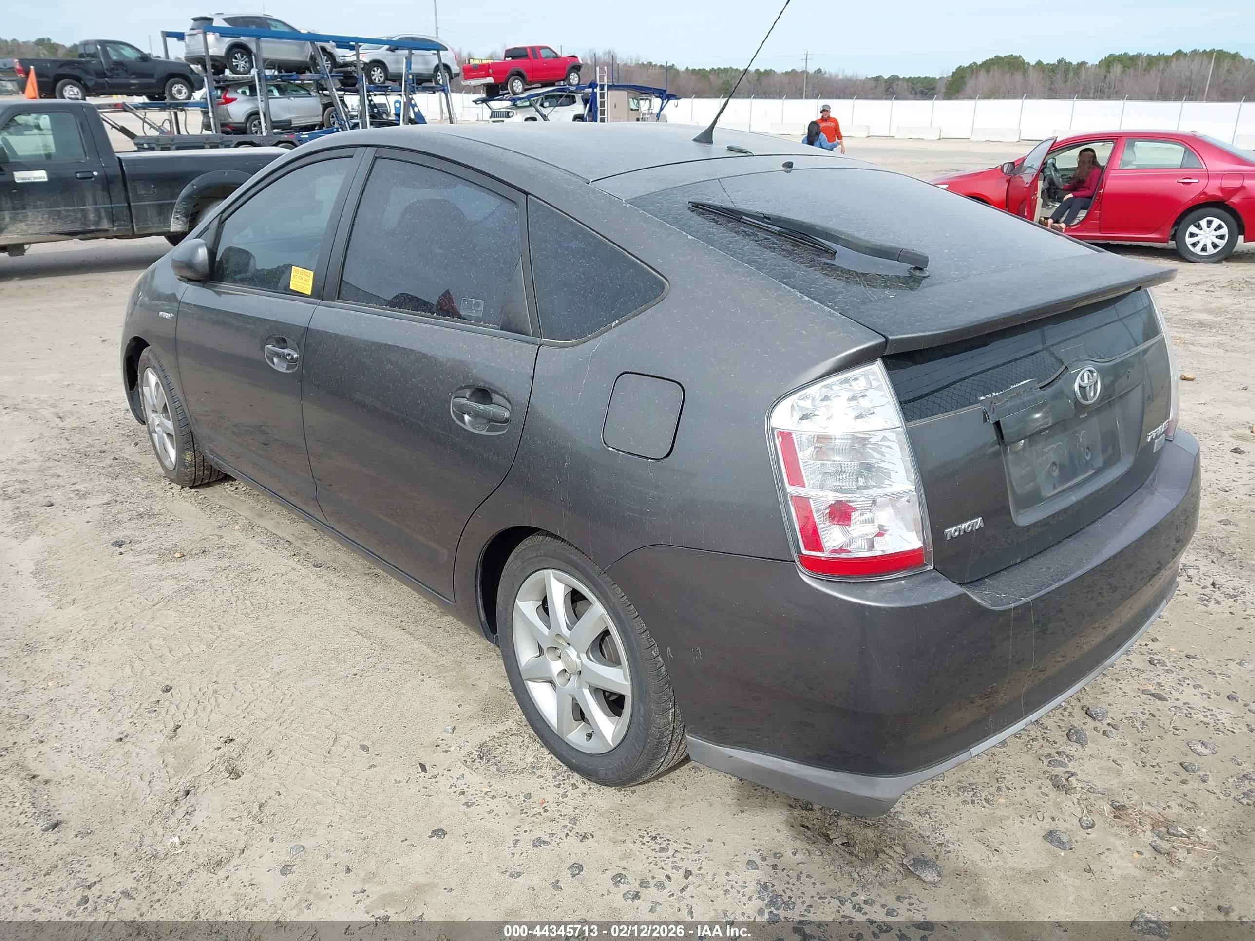 TOYOTA PRIUS image 3
