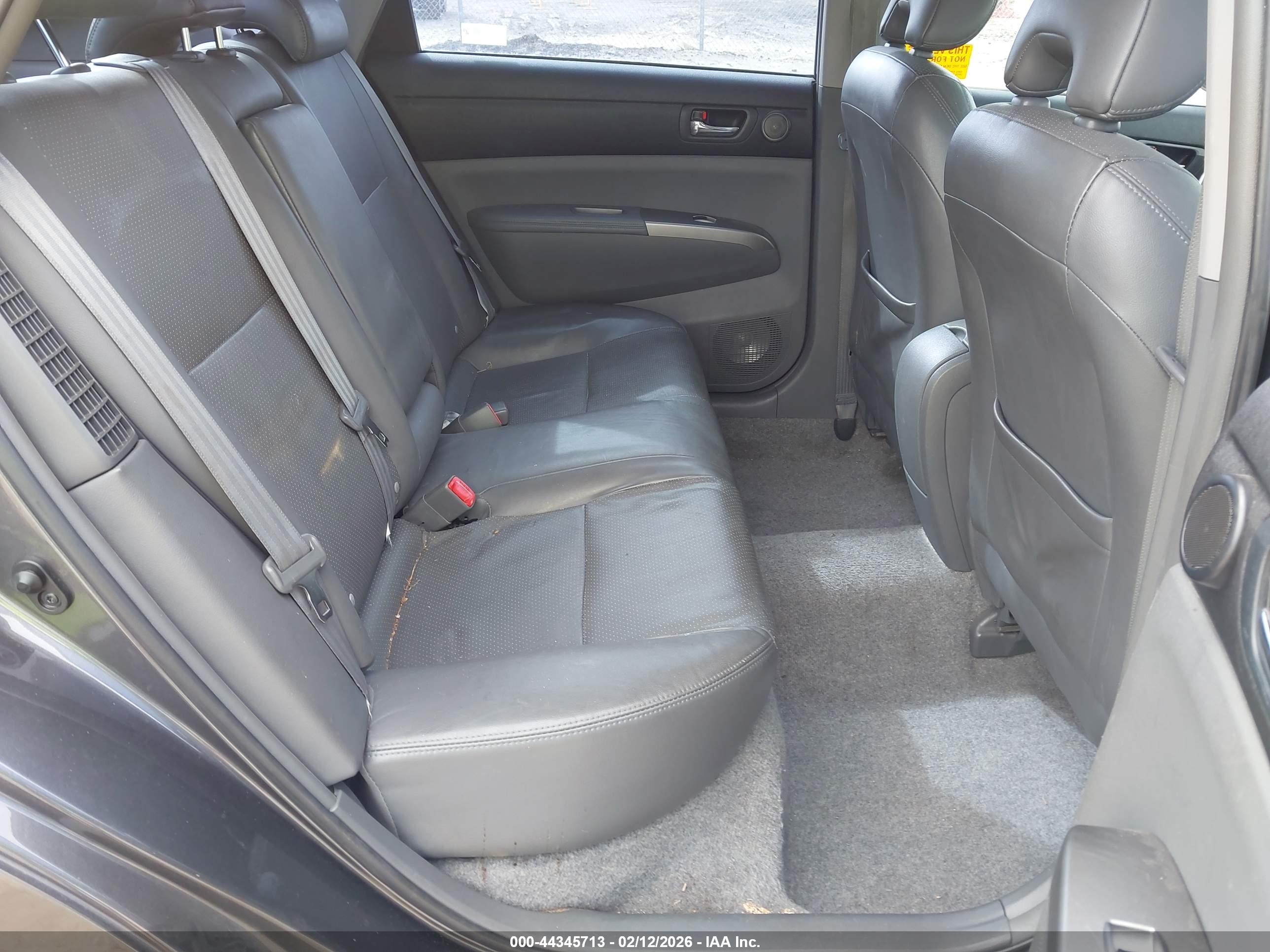 TOYOTA PRIUS image 8