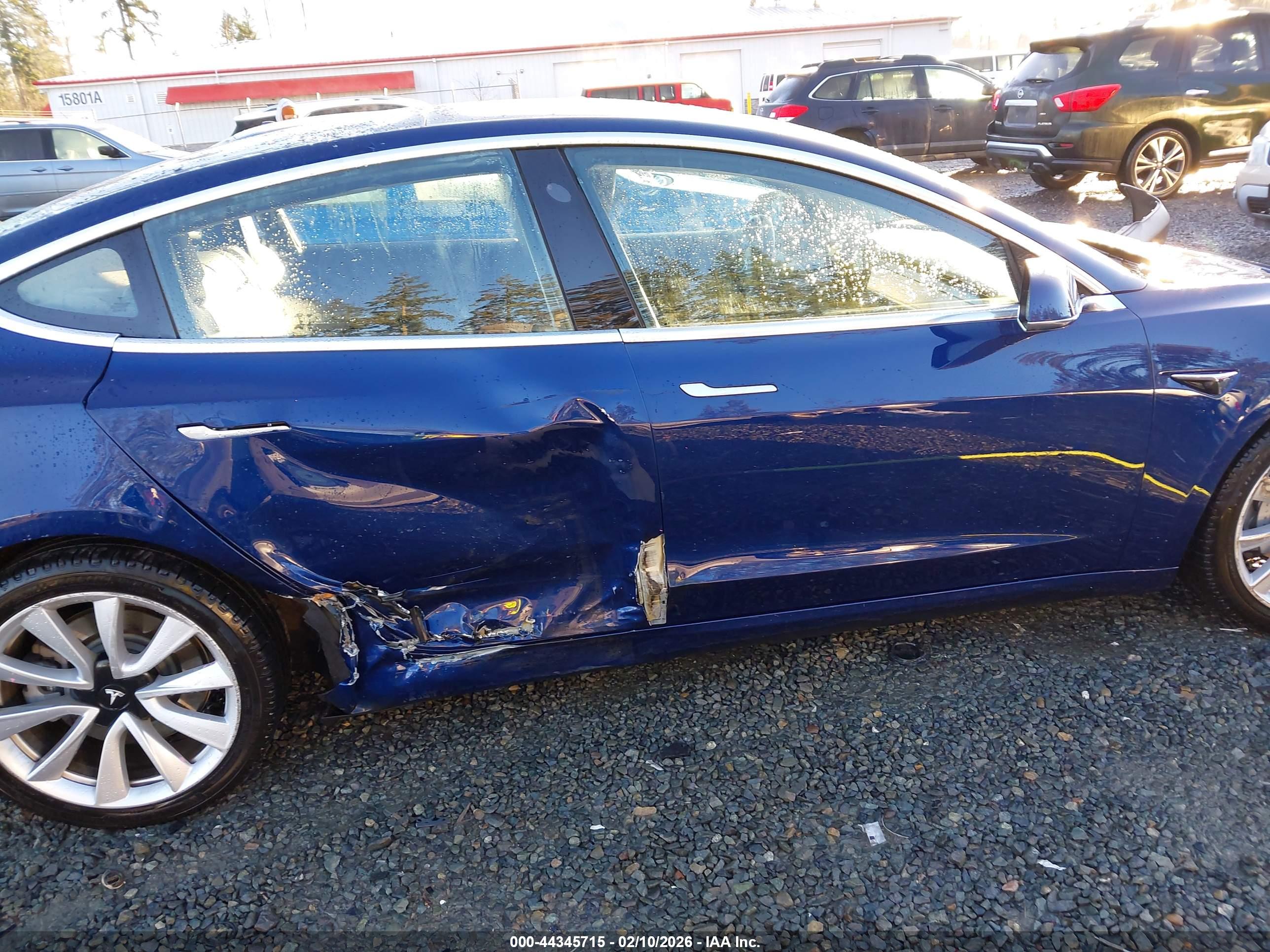 TESLA MODEL image 6