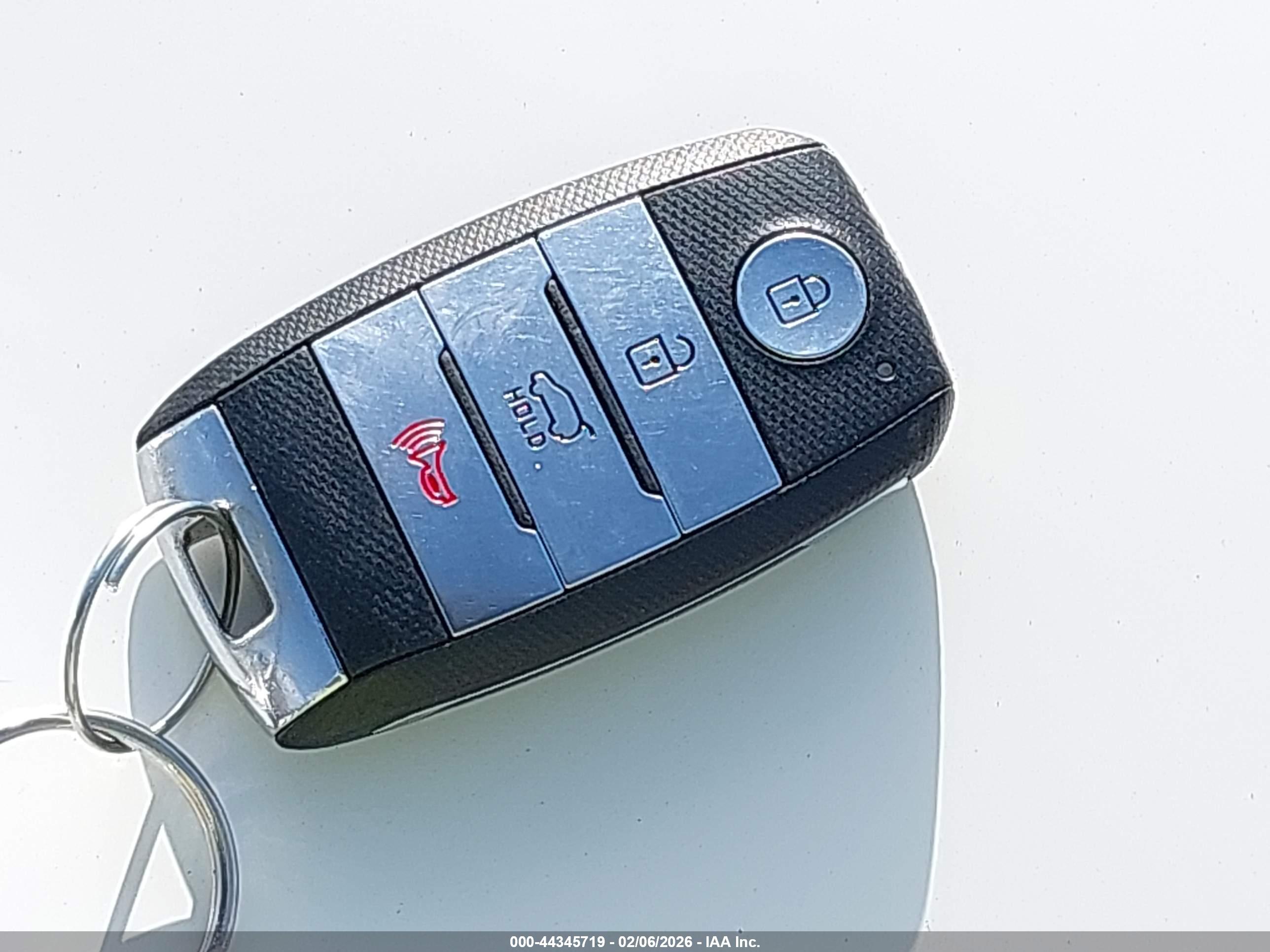KIA SORENTO image 11