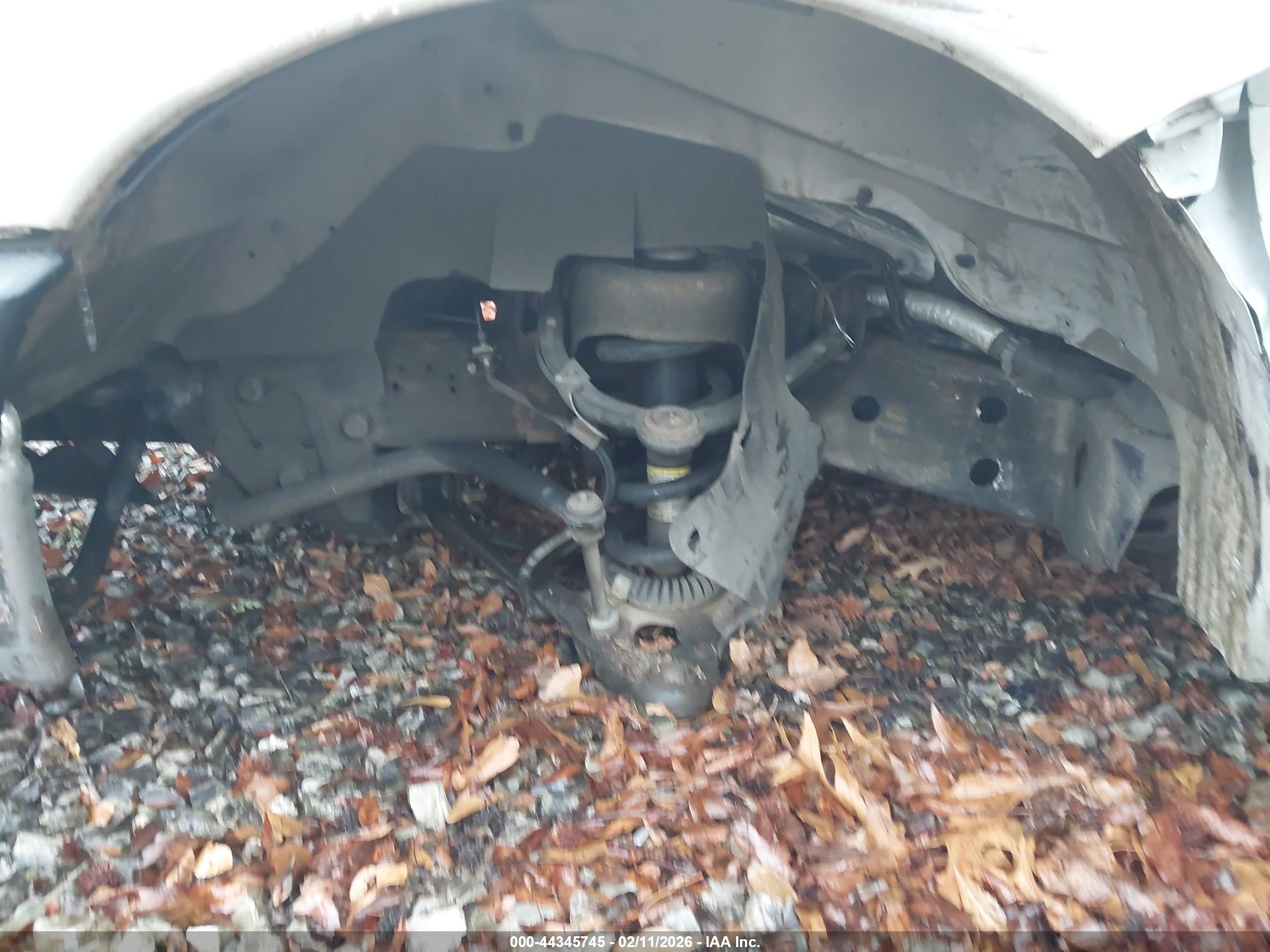 CHEVROLET EXPRESS image 6
