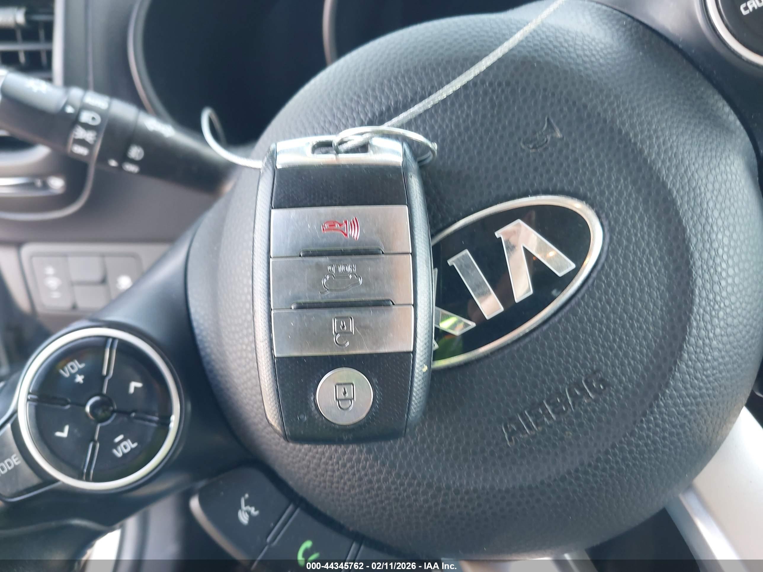 KIA SOUL image 11