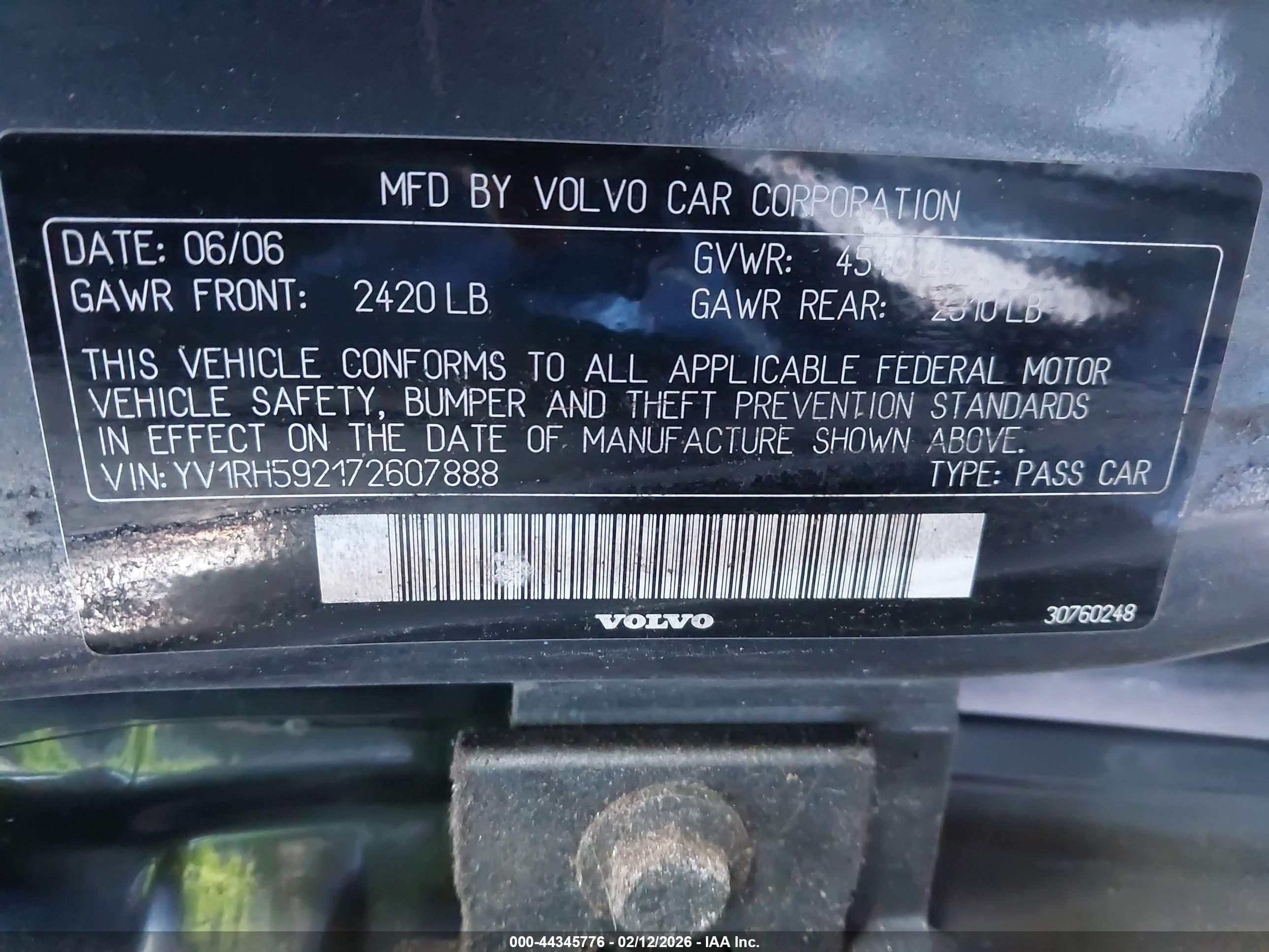 VOLVO S60 image 9