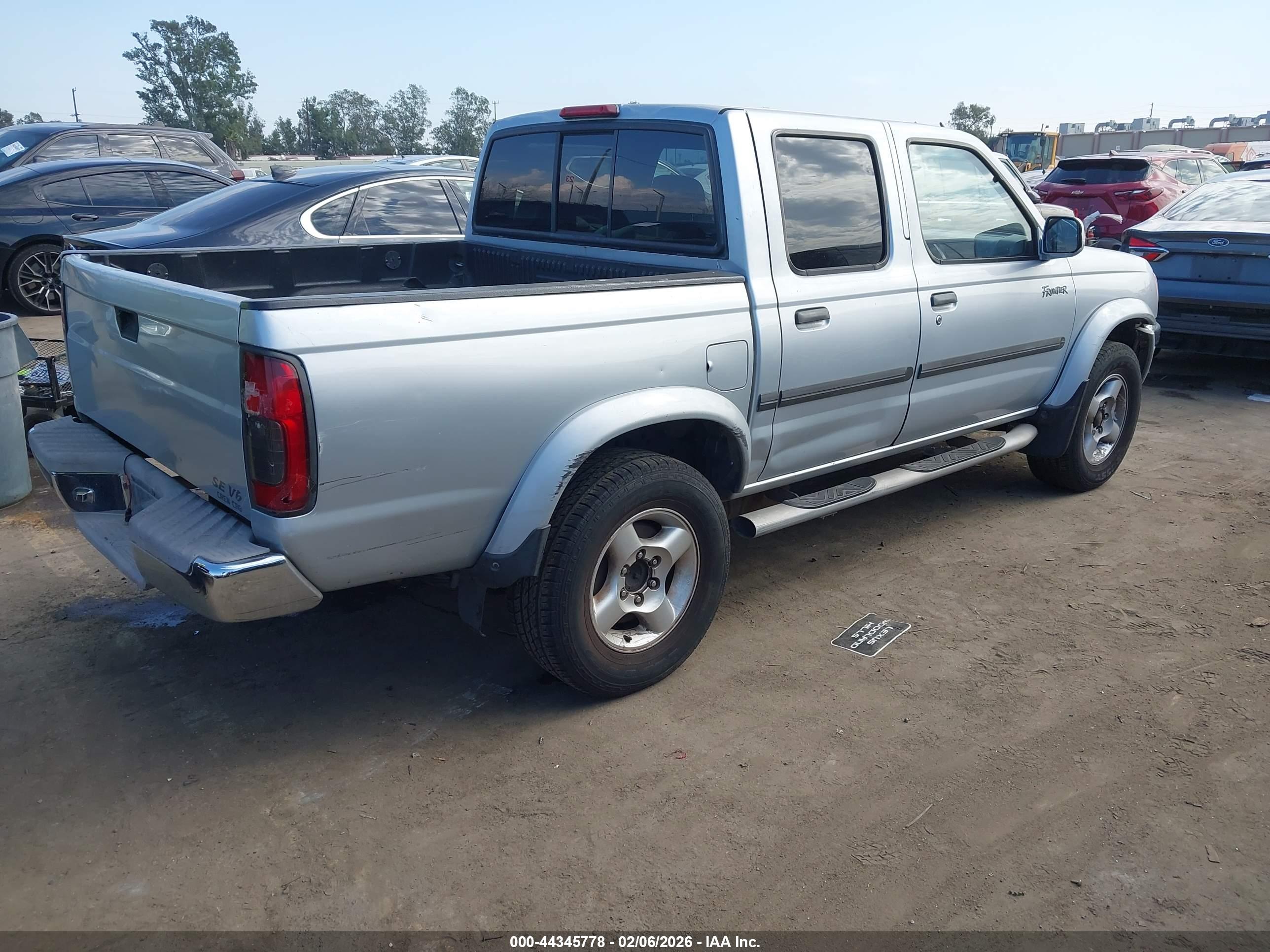 NISSAN FRONTIER image 4